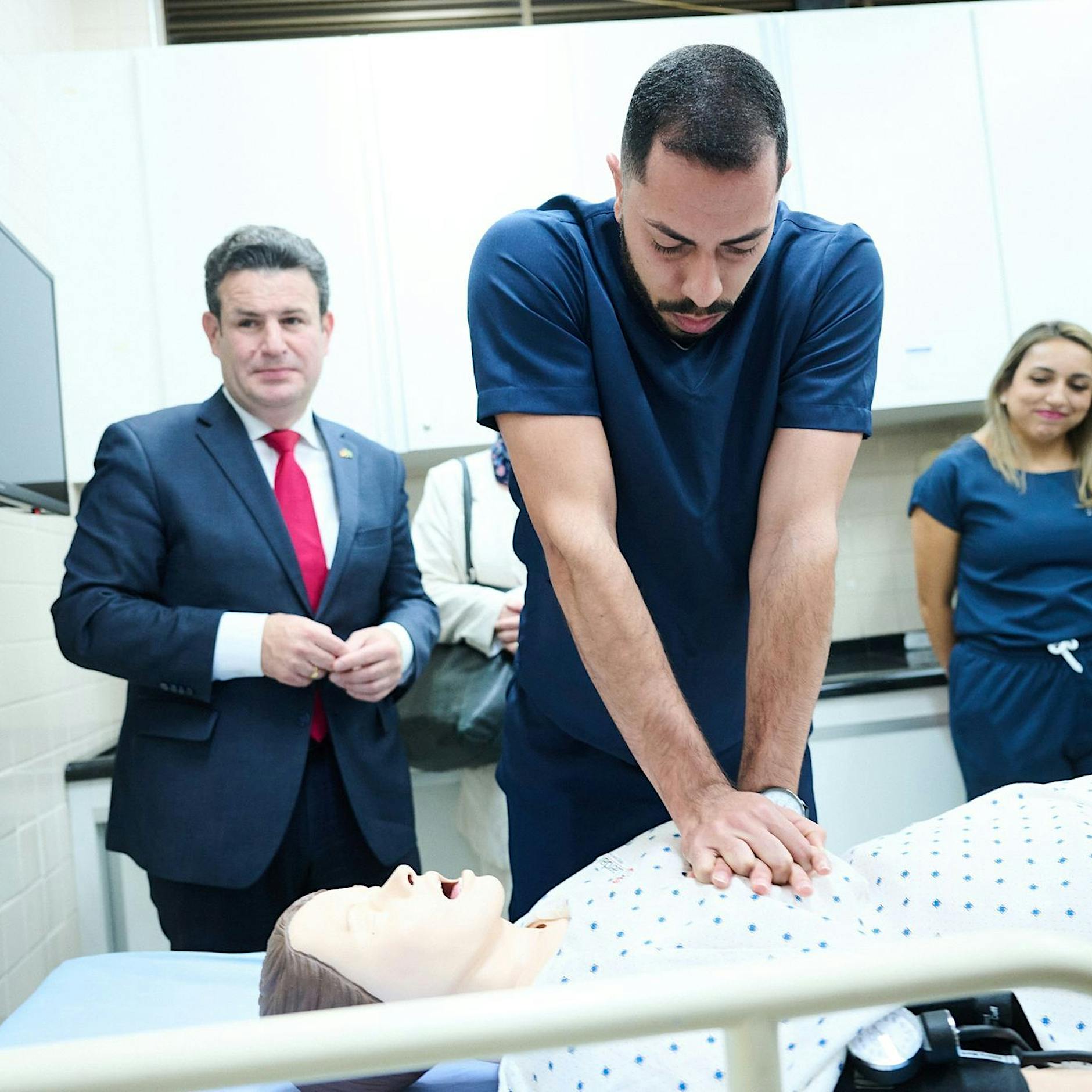 Baerbock und Heil auf Werbetour um Pflegekräfte in Brasilien