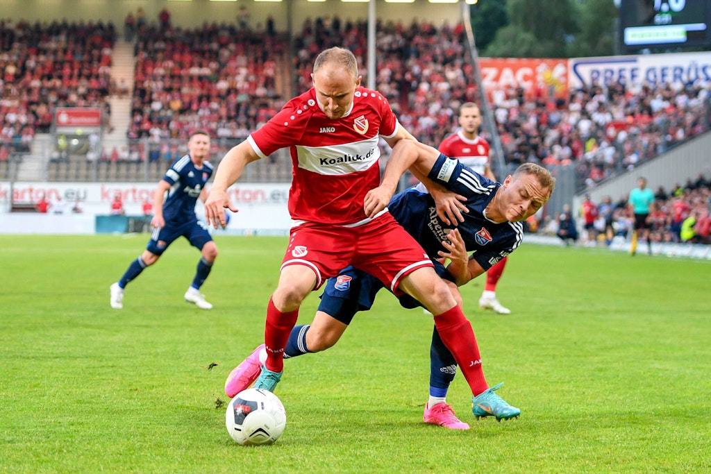 Energie Cottbus’ Play-off Dreams at Risk After Loss in Third Division Opener