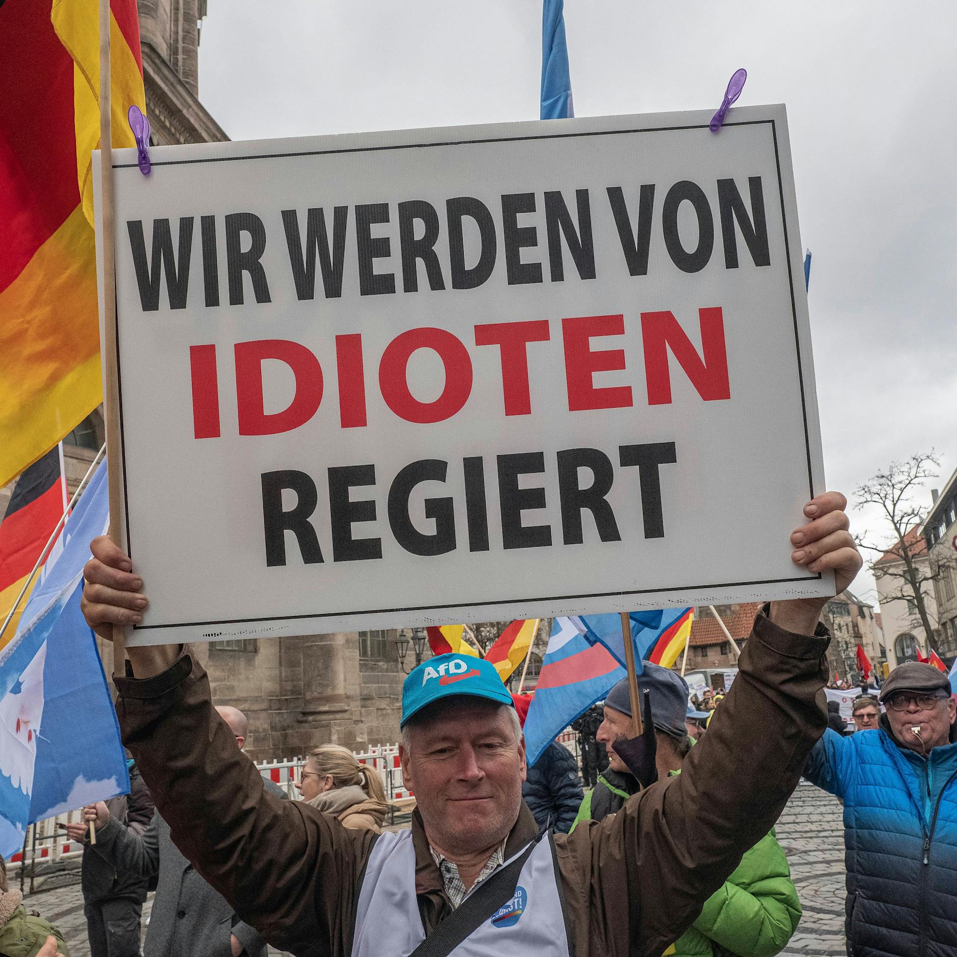 Häme und Spott für AfD nach peinlichem Abschiebe-Post