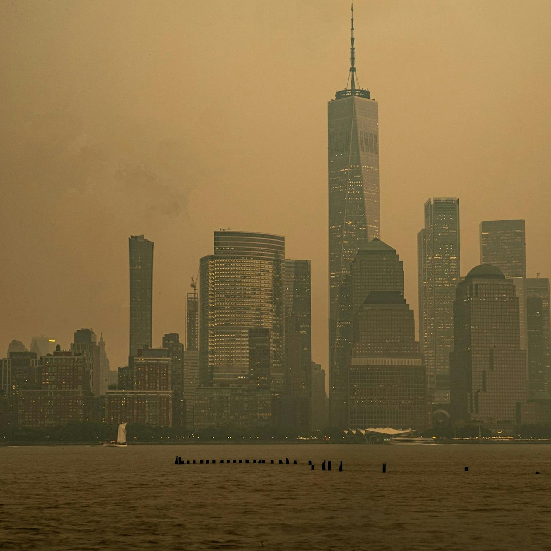 „Mars oder Manhattan?“: New York versinkt in Rauchschwaden