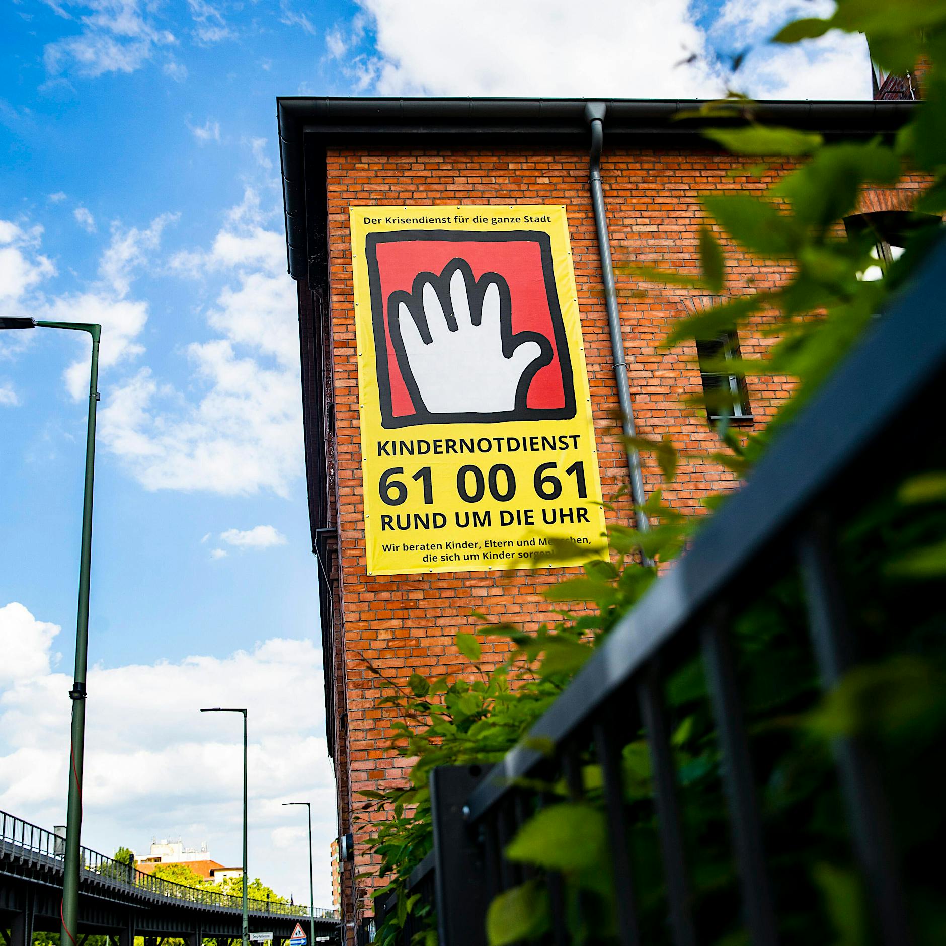 Berliner Kindernotdienst schreibt Brandbrief an Kai Wegner