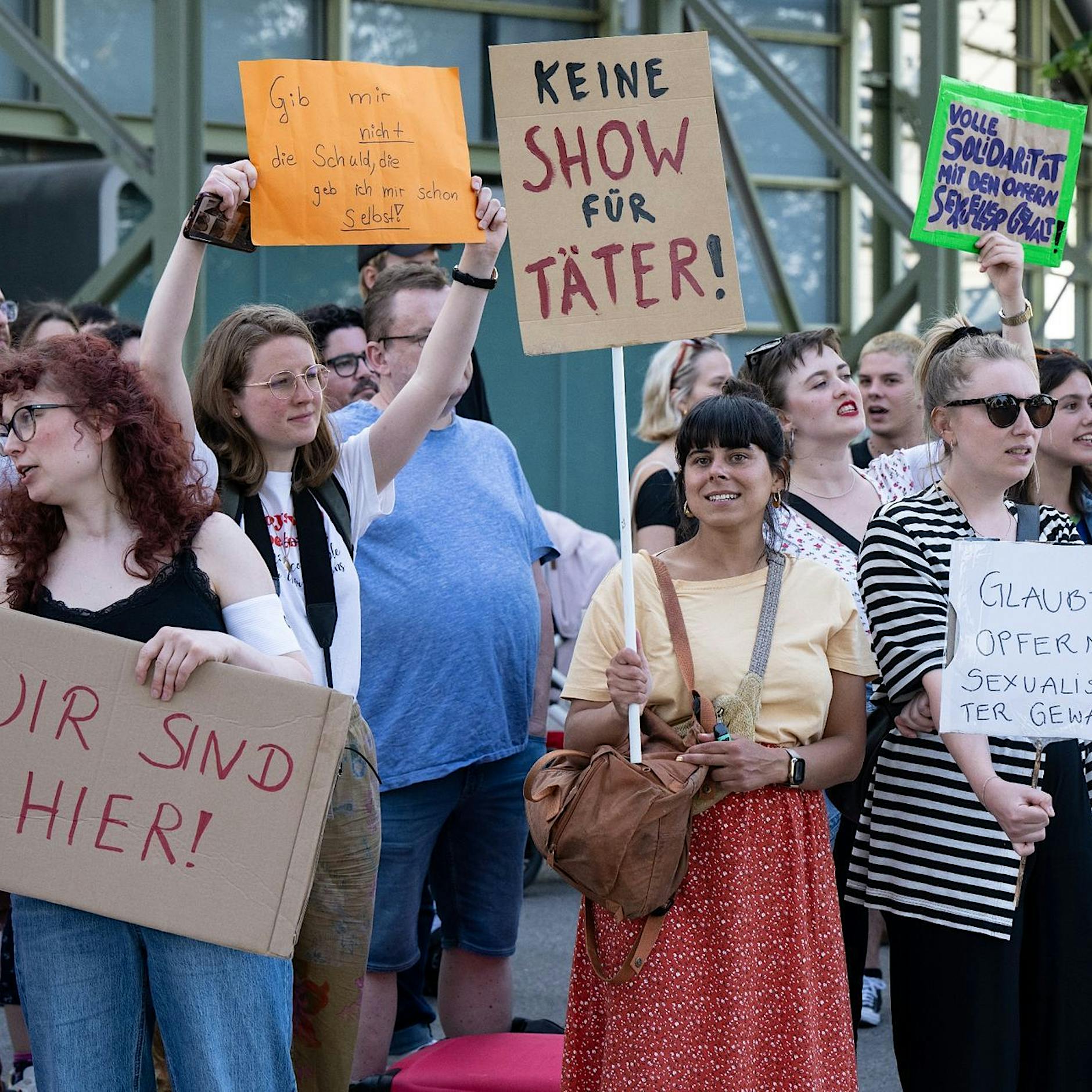 Vorwürfe gegen Rammstein und Till Lindemann: Was wir wissen – und was nicht