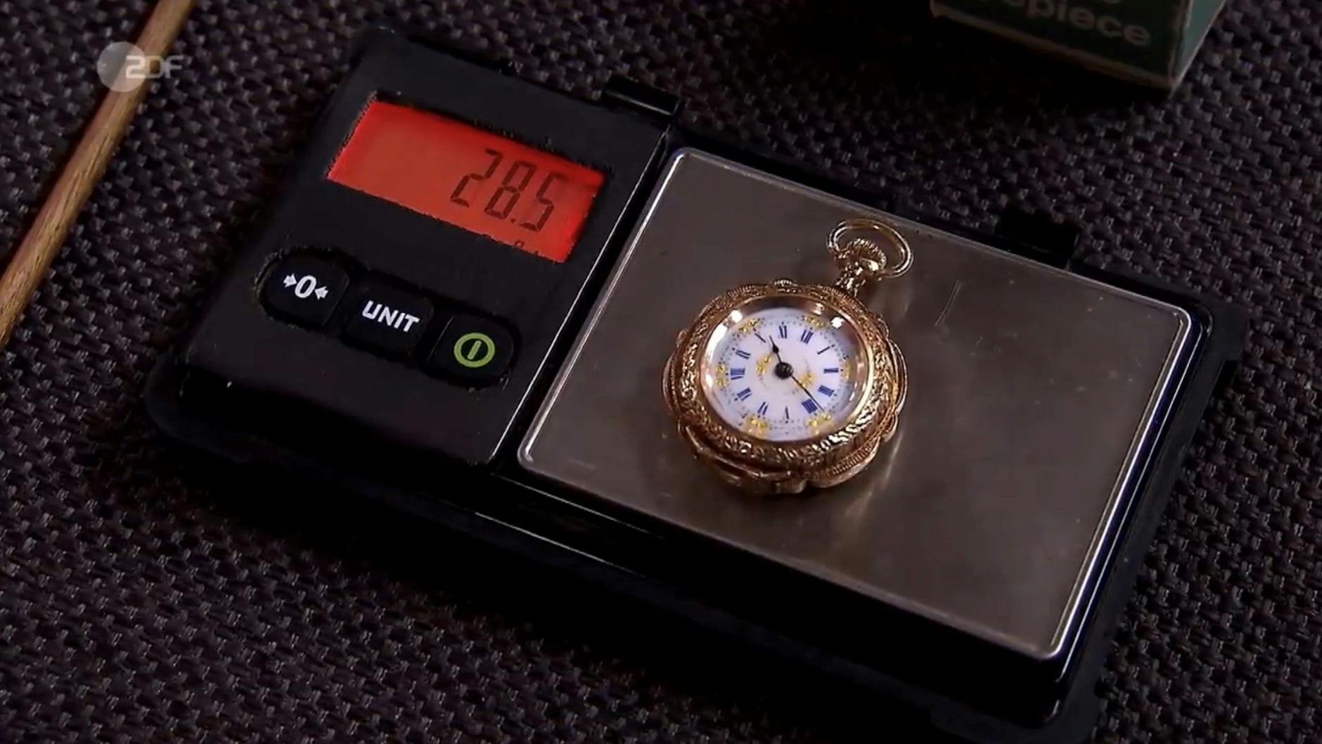 Gut 28 Gramm bringt die goldene Taschenuhr bei „Bares für Rares“ auf die Waage.