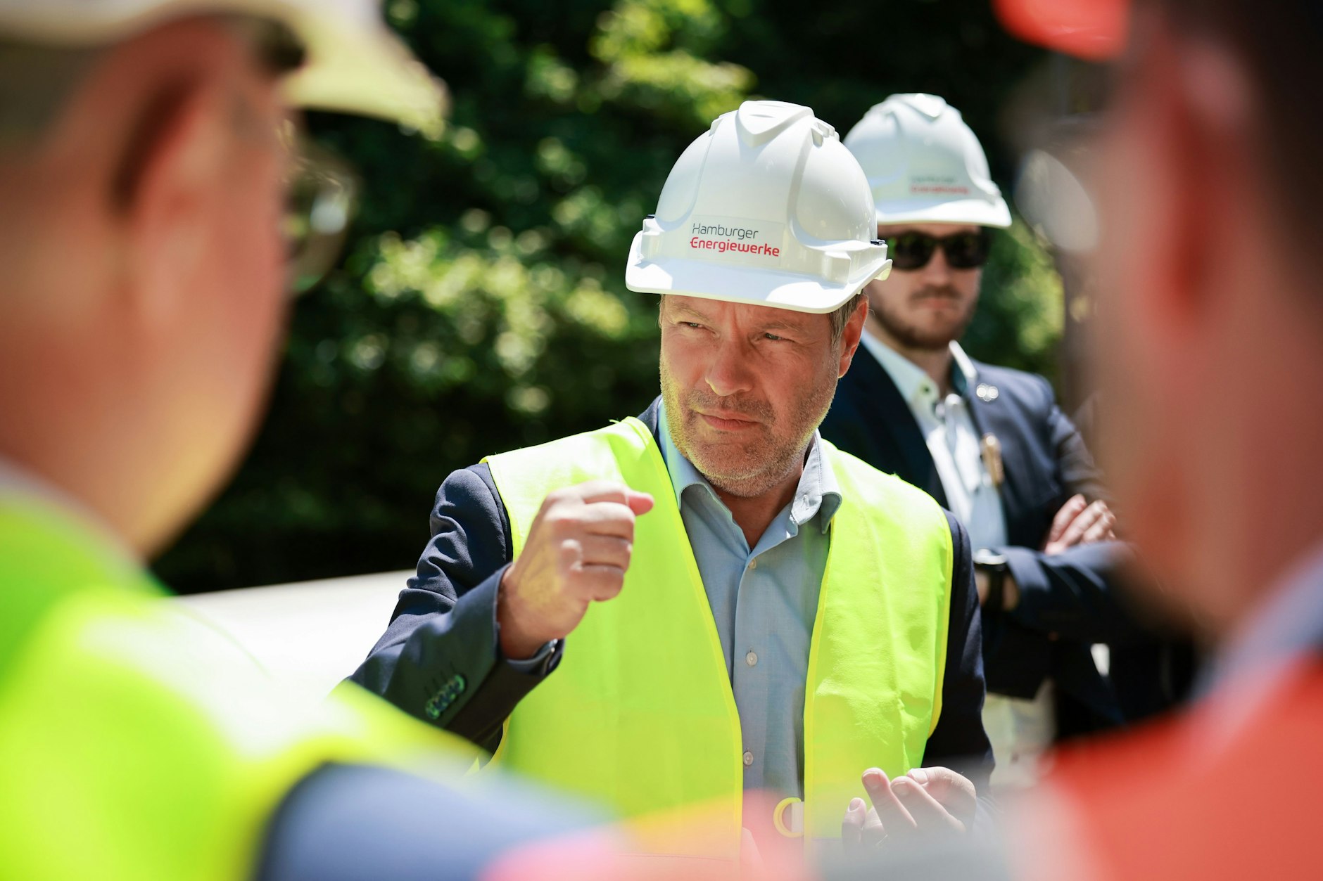 Das Wirtschaftsministerium von Robert Habeck lädt gemeinsam mit dem Bauministerium in Berlin zum Fernwärmegipfel ein.