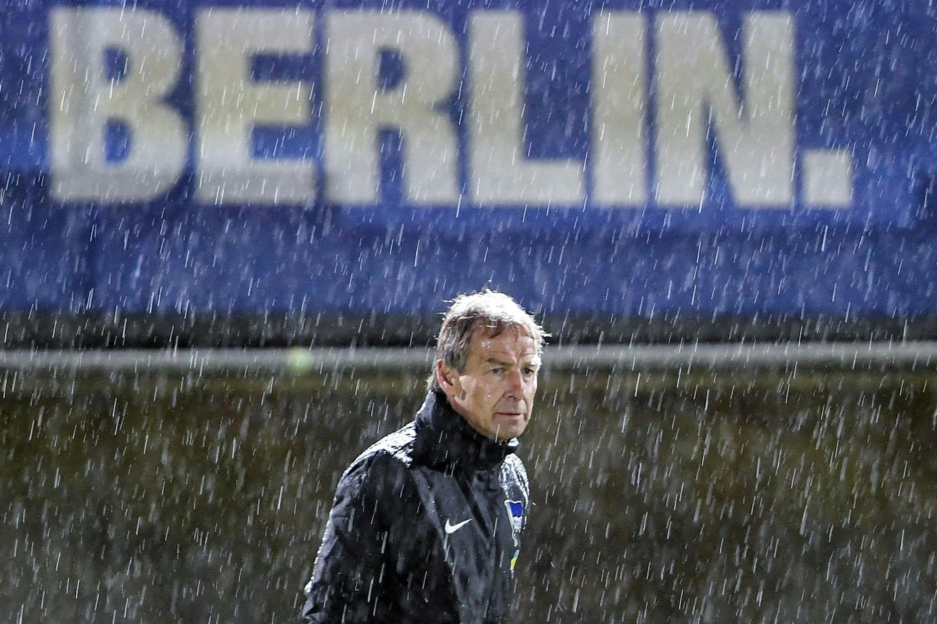 Jürgen Klinsmann ließ Hertha BSC ziemlich im Regen stehen.