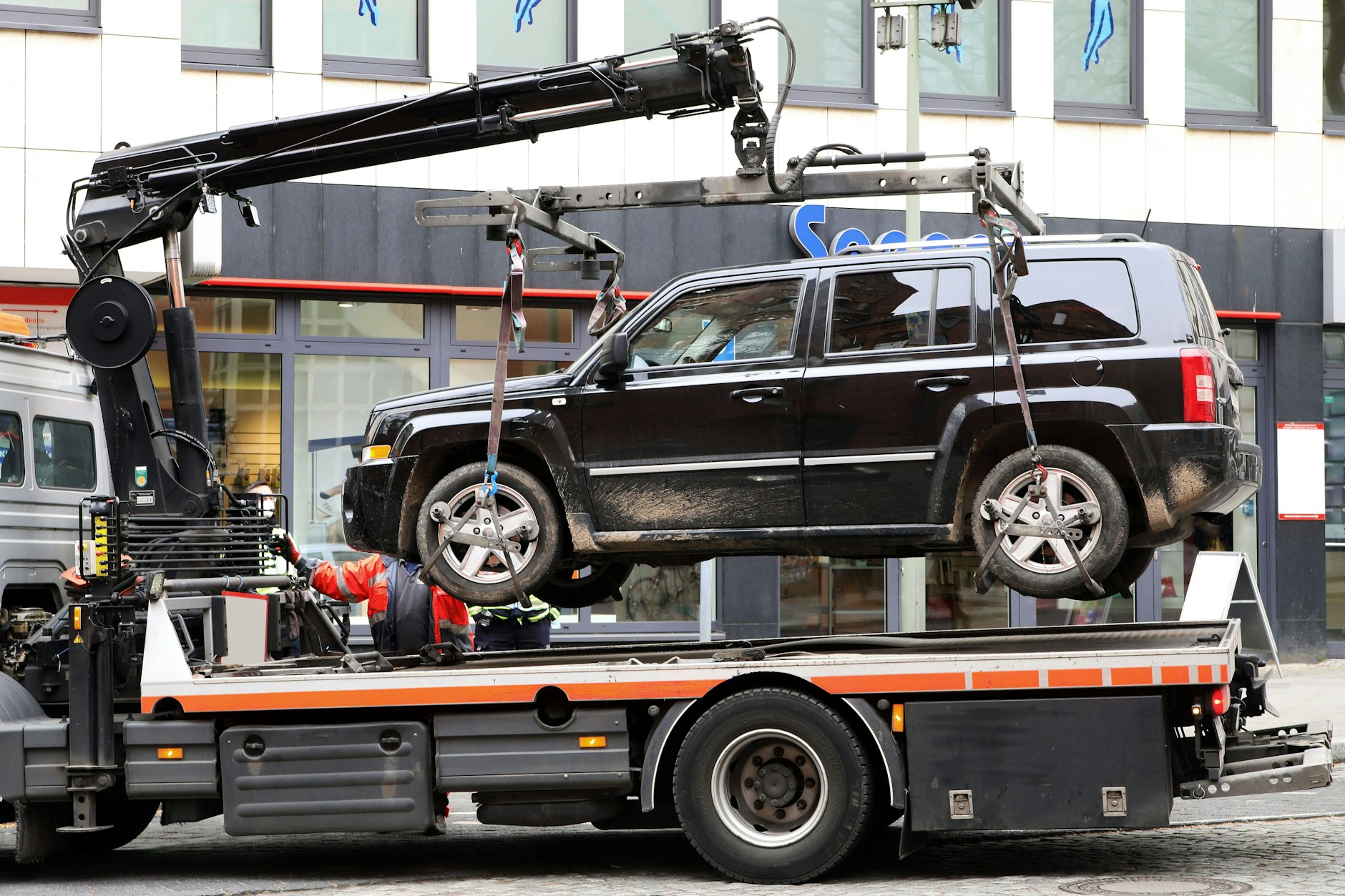 Kostenintensiv und zeitaufwendig: Wurde das eigene Auto abgeschleppt, wird es unangenehm.