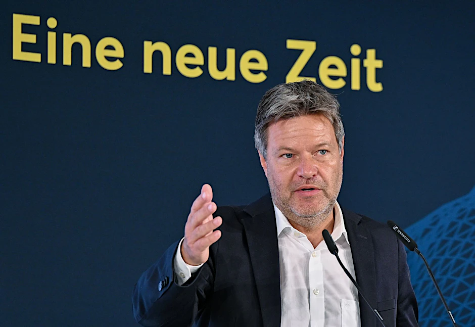 Wirtschaftsminister Robert Habeck (Grüne) auf dem ostdeutschen Wirtschaftsforum am Montag
