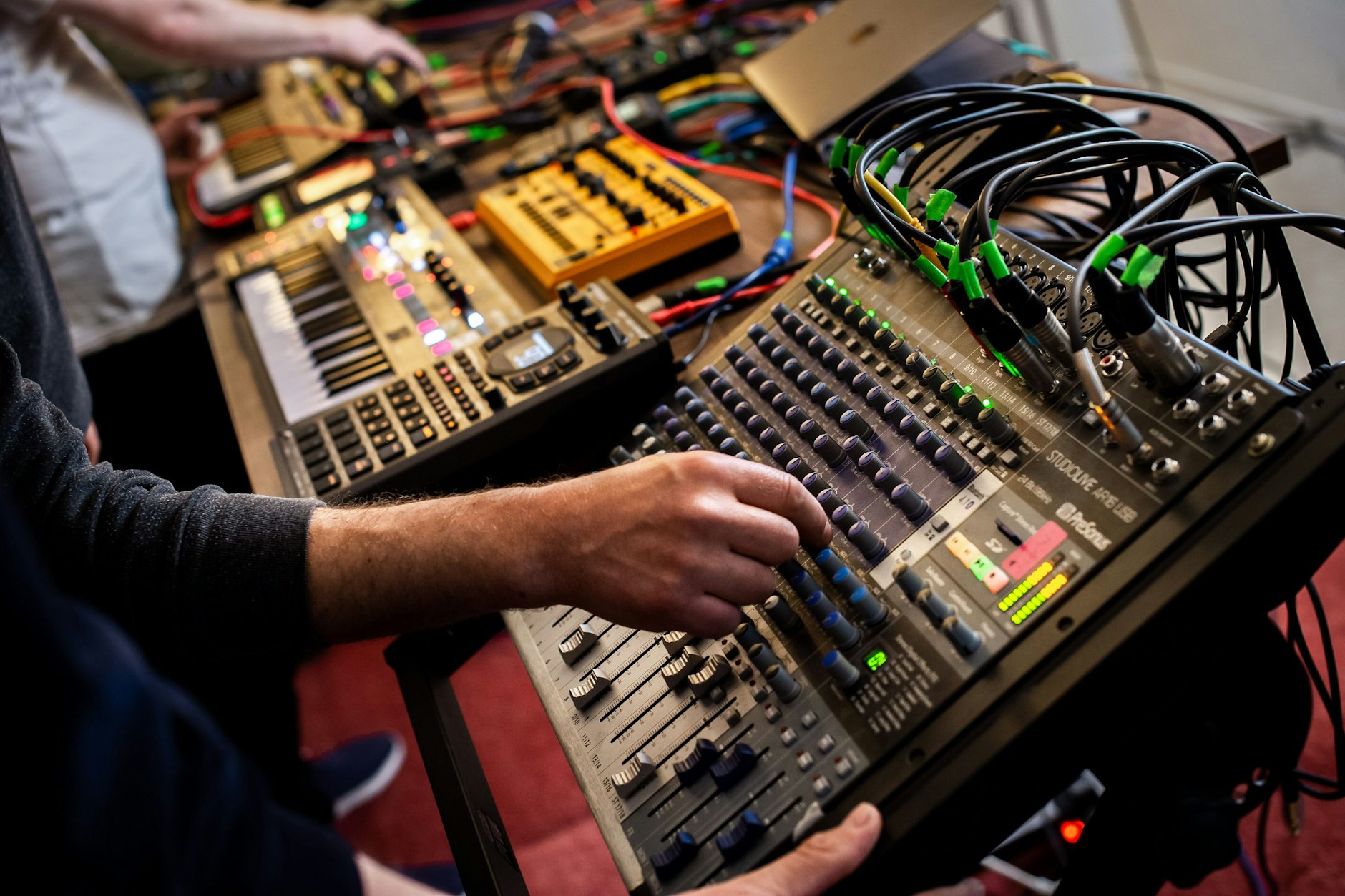 „Ick Mach Welle“-Workshop des Berliner Techno-Labels Killekill