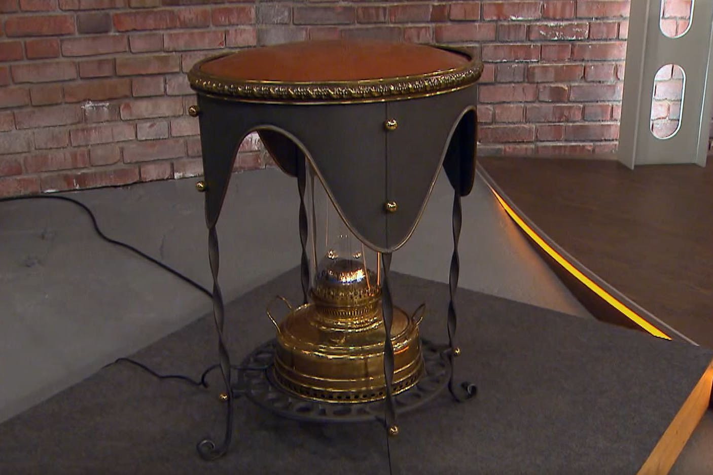 Findet das Petroleum-Öfchen von 1900 einen Käufer bei „Bares für Rares“?