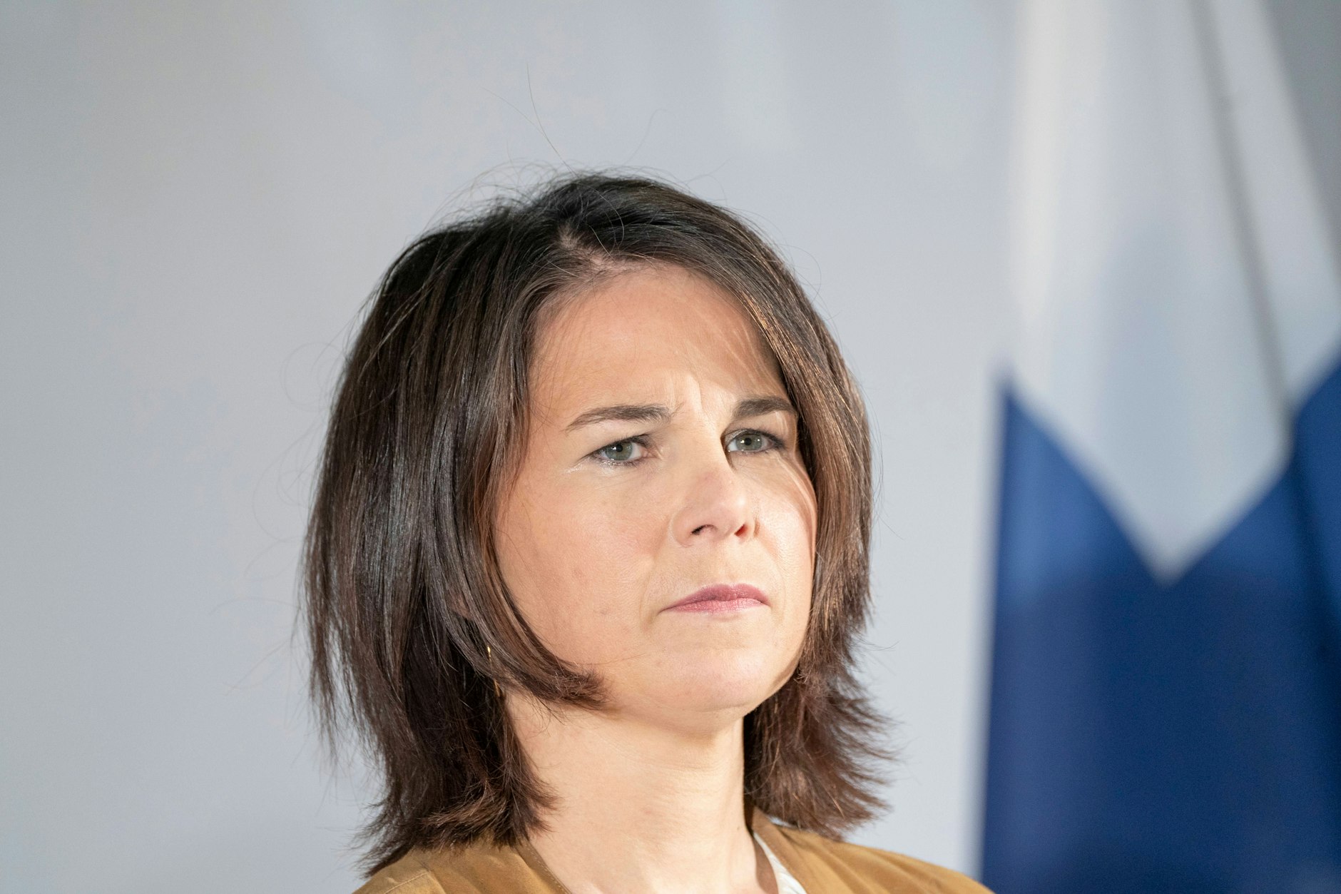 Wusste die Außenministerin vom Druck ihres Ministeriums auf die deutsche Botschaft in Islamabad, einen Mann trotz gefälschter Papiere ins Land zu holen?