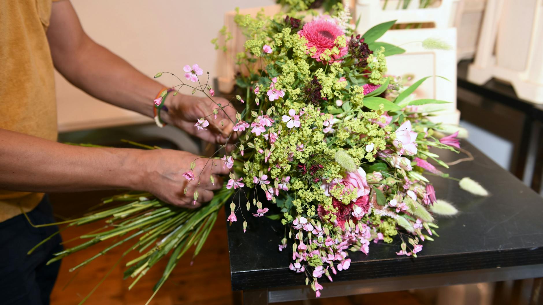 Ein sommerlicher Traum-Strauß aus Meisterhand. Das Vergängliche immer neu zu inszenieren, das reizt Nicolaus Peters.