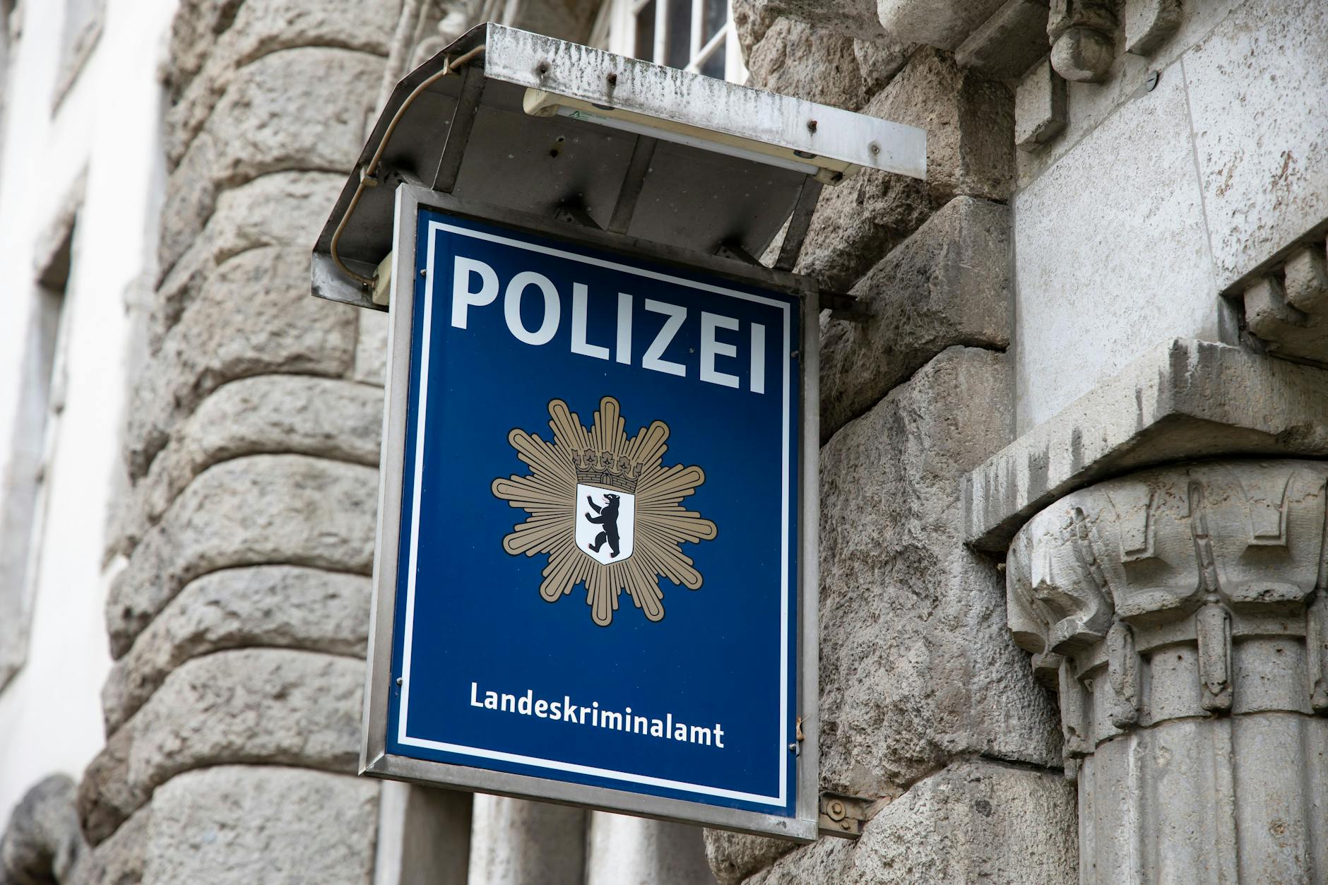 Das LKA Berlin: Etwa 300 politisch motivierte Straftaten sollen zwischen den Jahren 2020 und 2021 nicht bearbeitet worden sein.