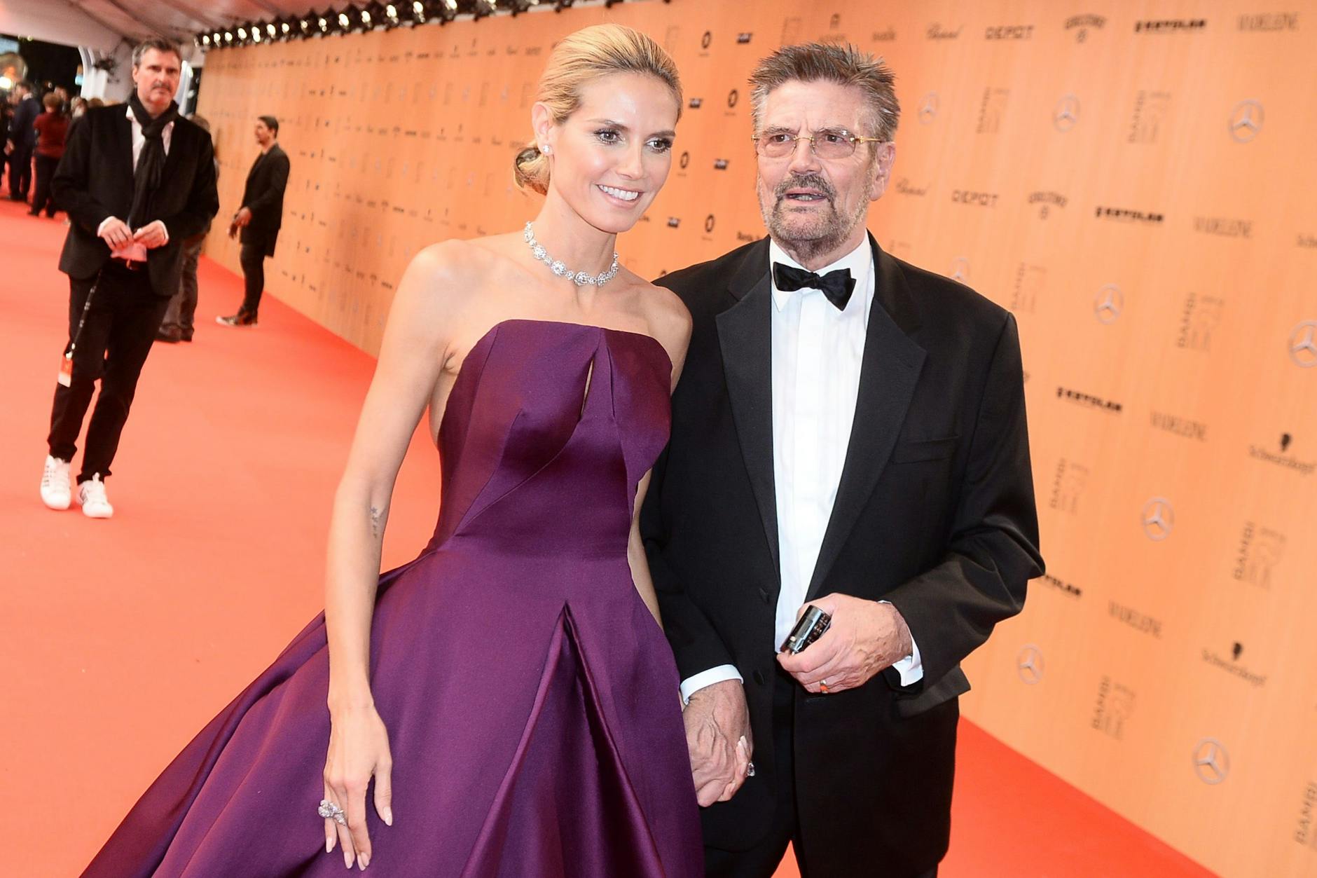 Heidi Klum und ihr Vater Günther Ende 2015 bei der Bambi-Verleihung in Berlin.