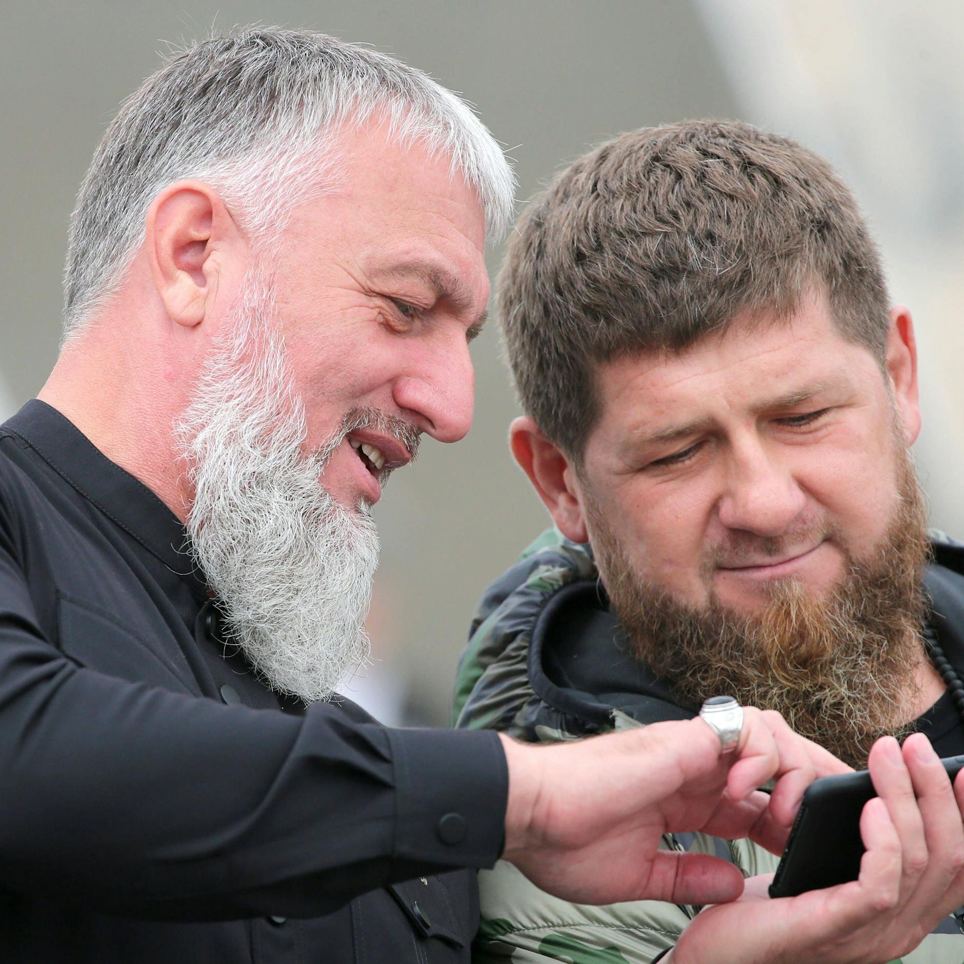 Putin-Bluthund Kadyrow bittet Ukrainer um Hilfe bei Suche nach Freund