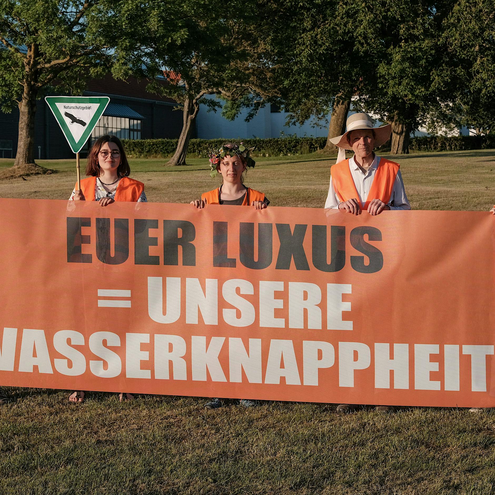 Letzte Generation „renaturiert“ Golfplatz auf Sylt: Aktion gegen Reiche
