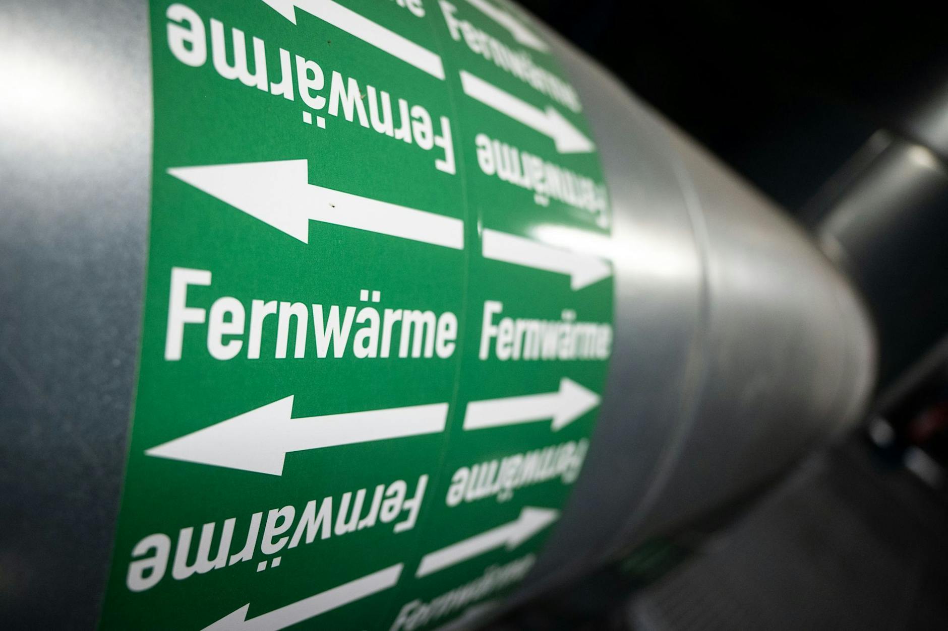 Ist die Fernwärme die Lösung für eine erfolgreiche Wärmewende? Wirtschaftsminister Habeck will den Ausbau der Wärmenetze auf jeden Fall vorantreiben. 