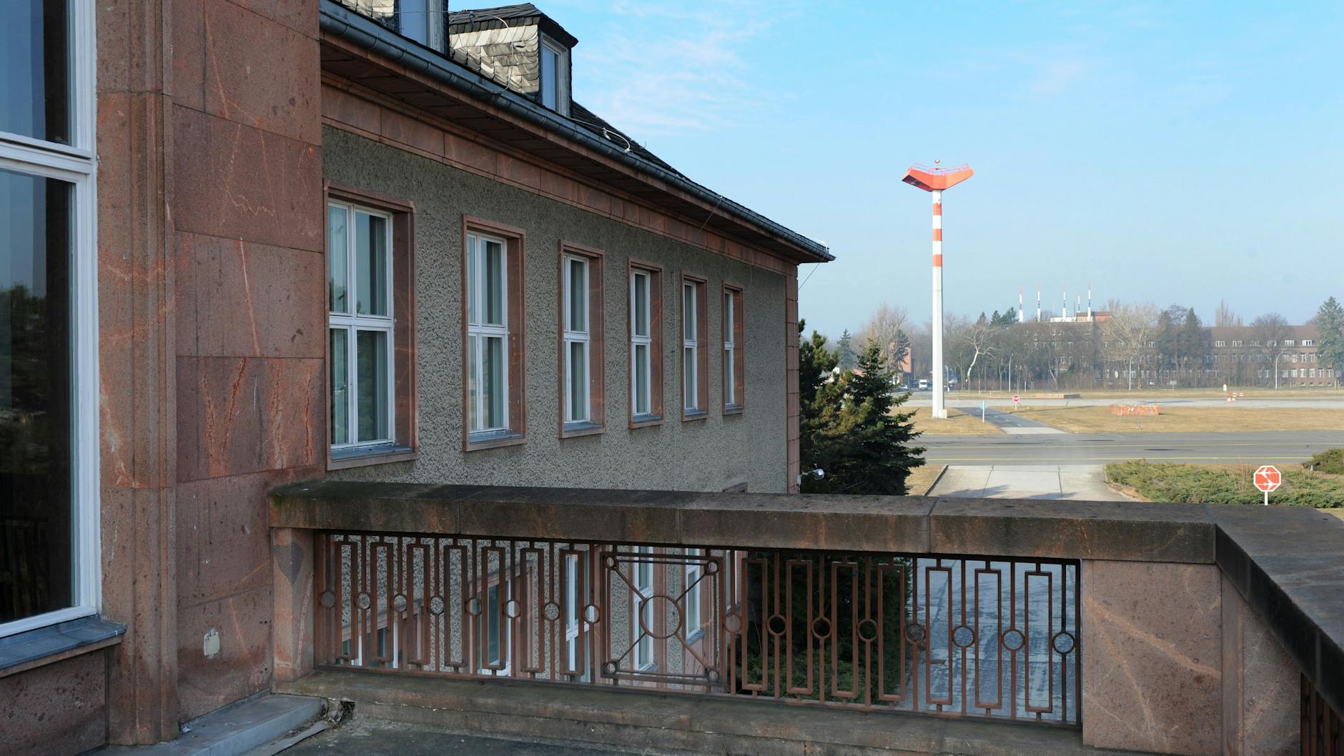 Auch aus Klimaschutzgründen wäre ein Erhalt besser als ein Abriss des einzigartigen Gebäudes. 