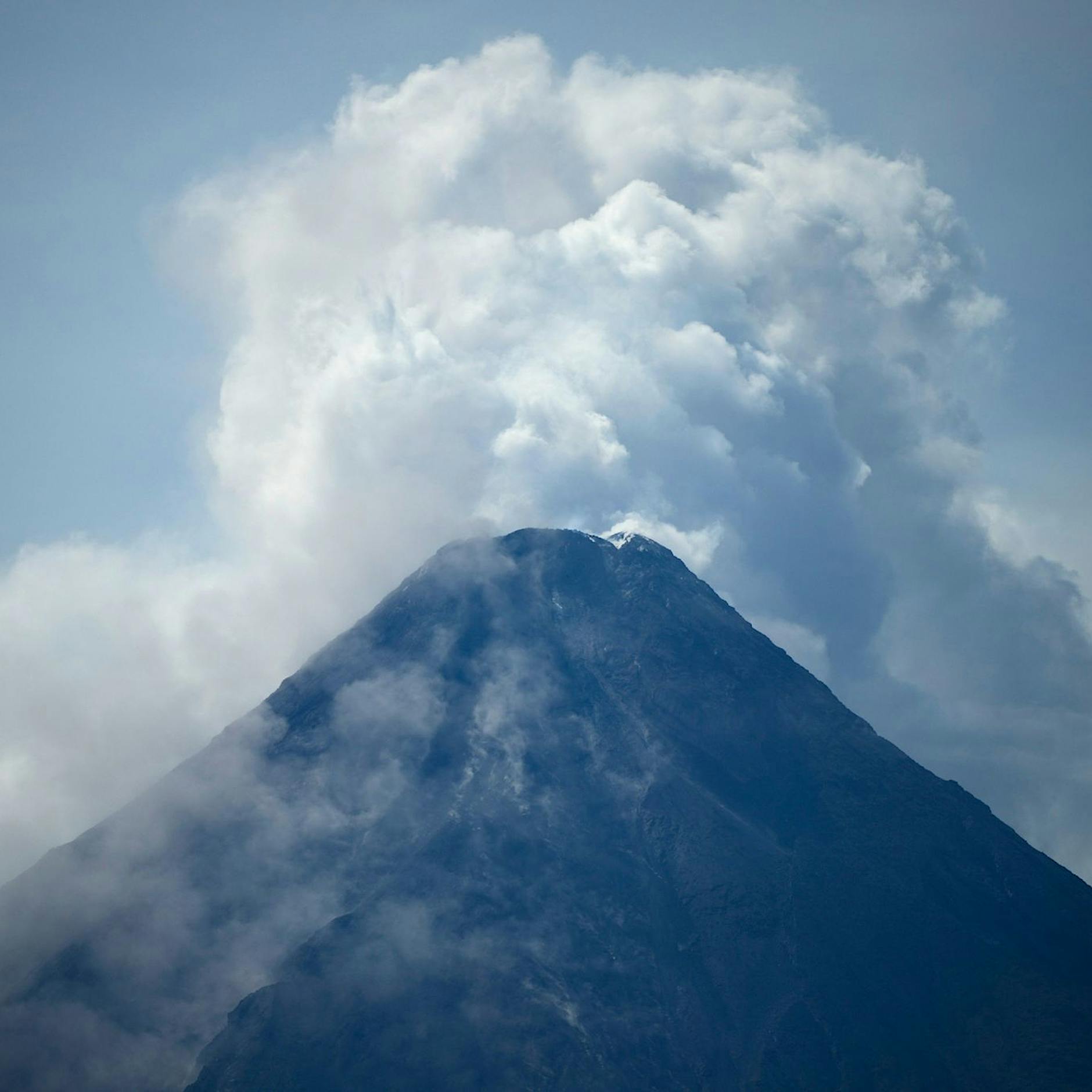 Philippinen: 20.000 Menschen am Vulkan Mayon evakuiert