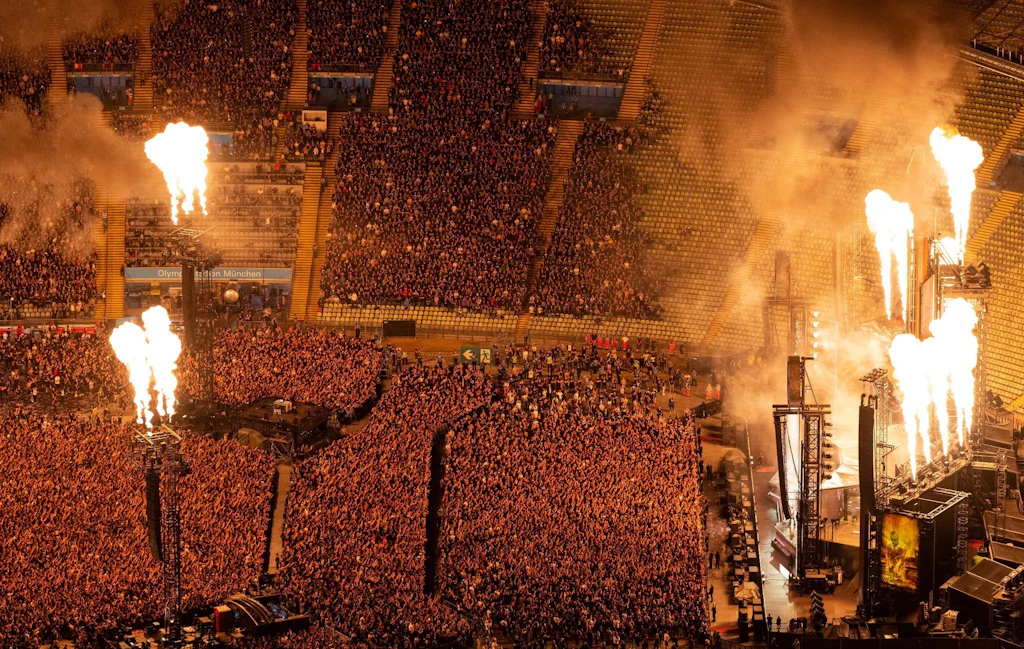 Dein Freitag: Rammstein-Konzerte vor Absage? ++ 40-Grad-Wetter-Hölle ++ DIESER rrb-Star schmeißt hin!