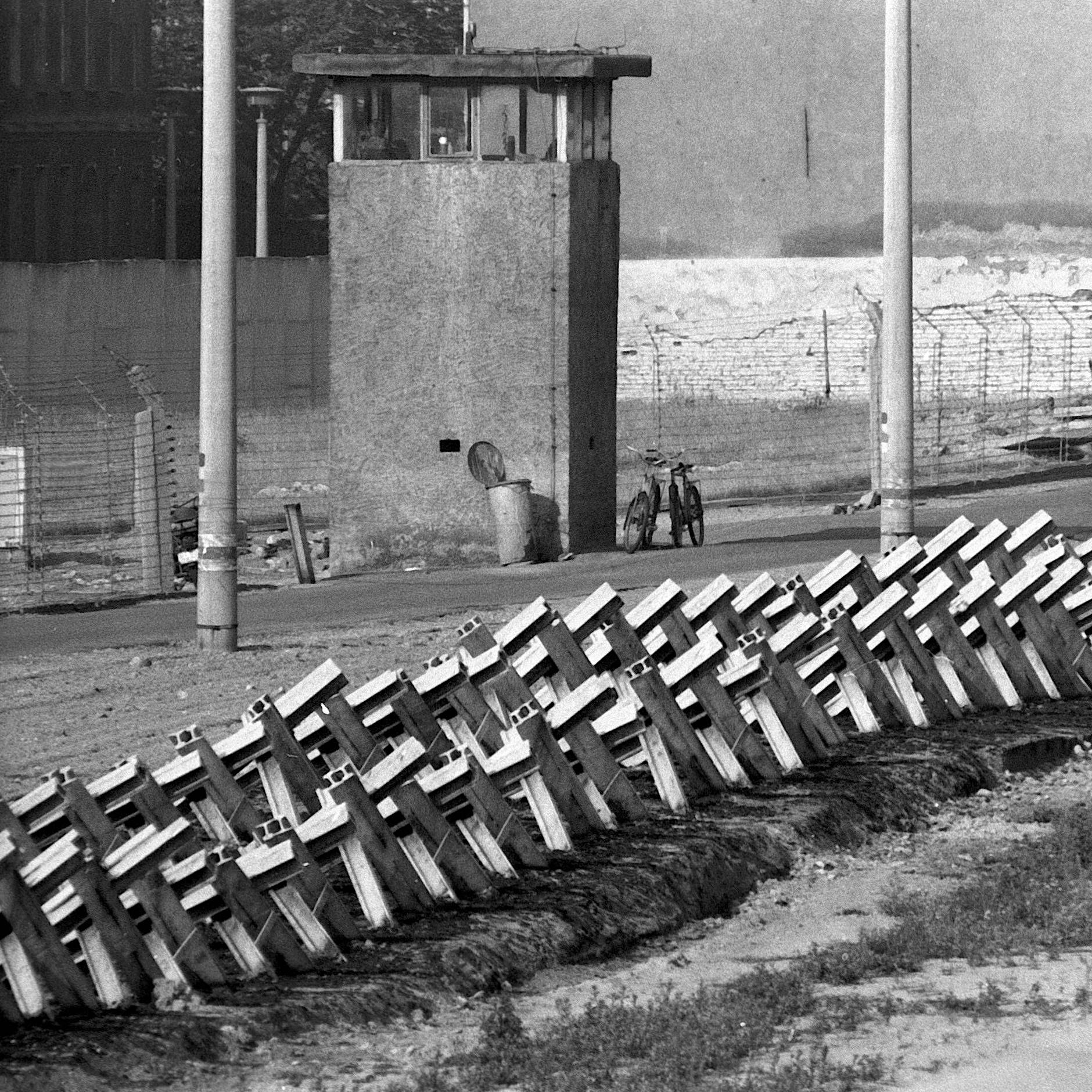 Berlin: Fluchttunnel aus DDR-Zeiten bei Bauarbeiten entdeckt