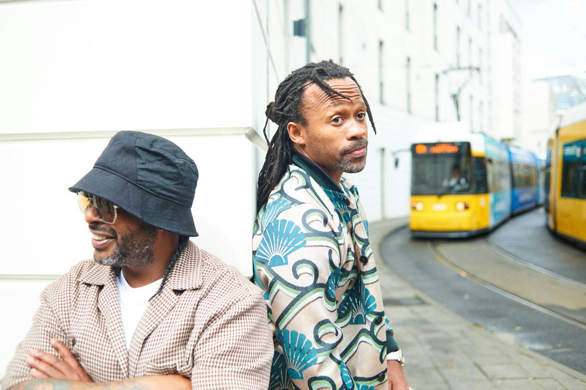 Yosef Wolde-Mariam und Tshawe Baqwa bilden seit über 30 Jahren das Duo Madcon.