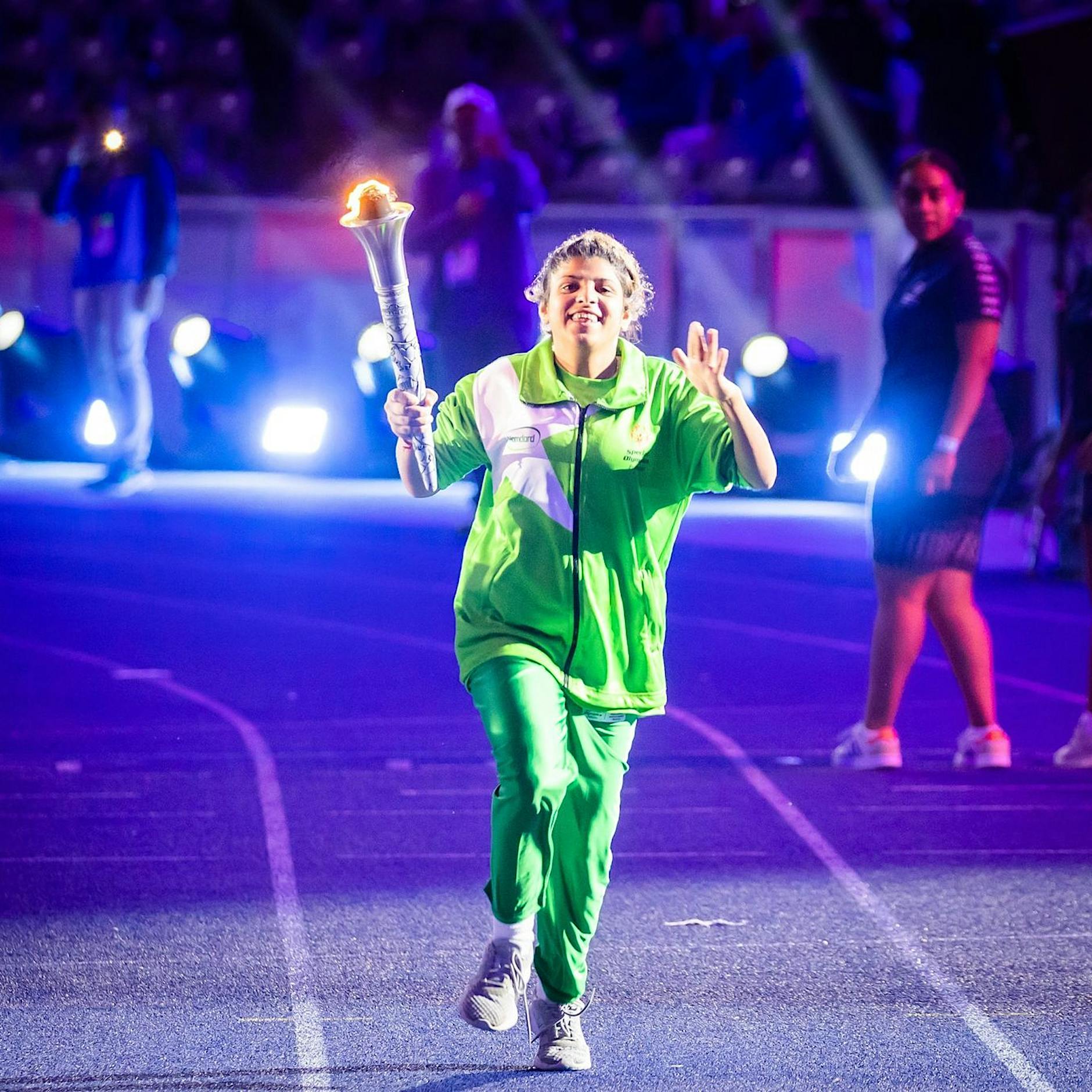 Special Olympics: Eine Umarmung zeigt die perfekt unperfekte Welt der Spiele