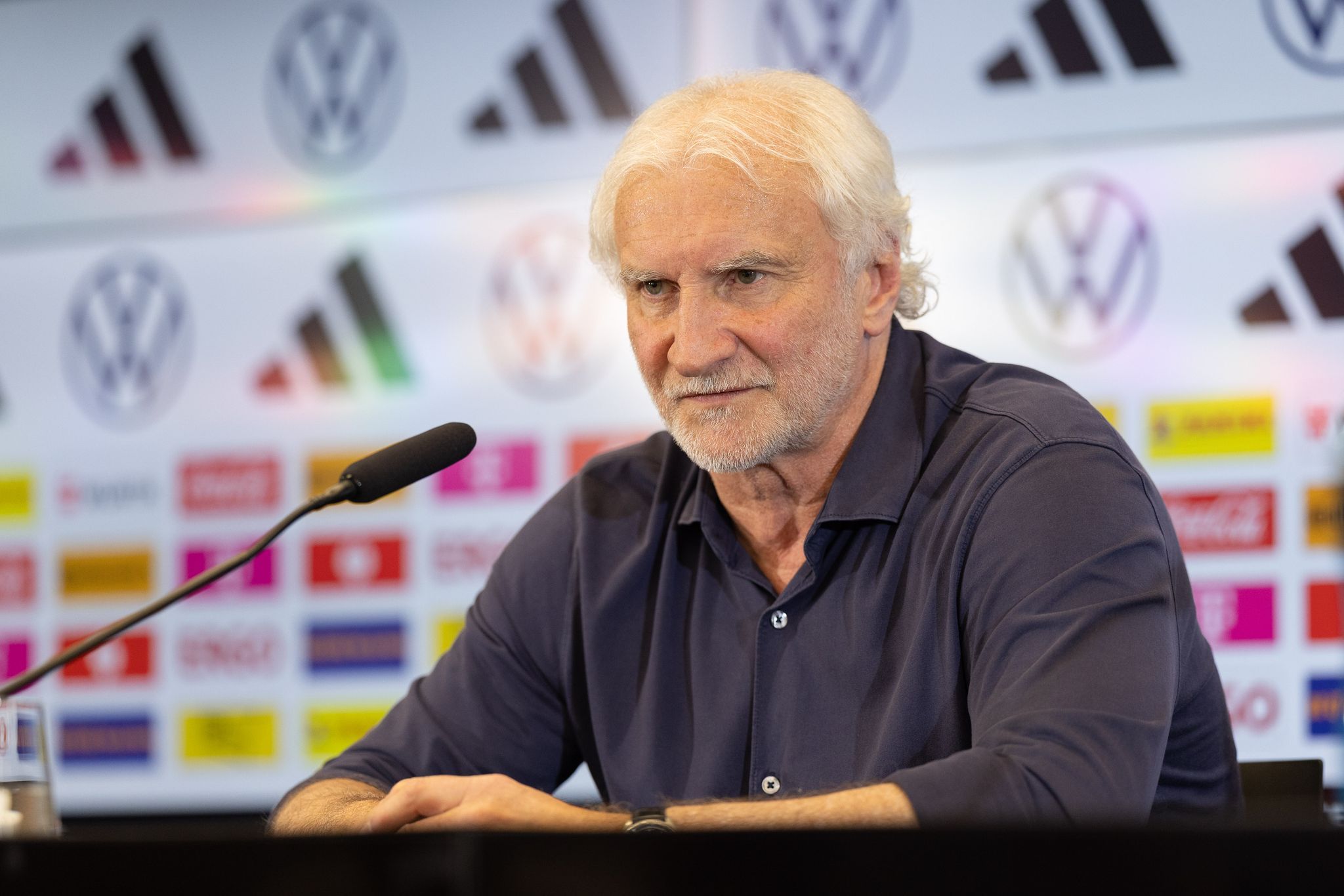 Fußball-Nationalmannschaft: Rudi Völler Kehrt Die Scherben Auf ...