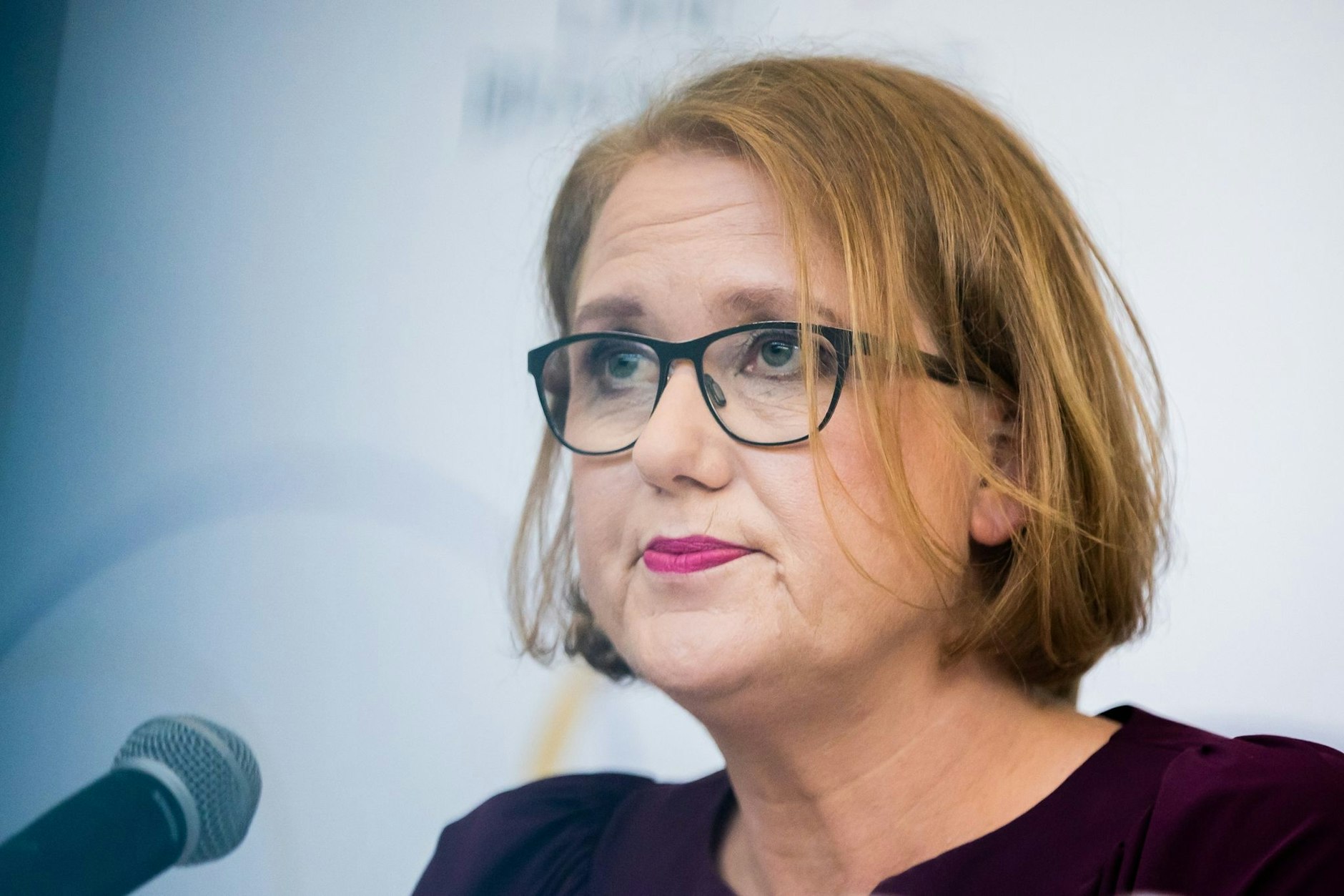 ARCHIV - Bundesministerin für Familie, Senioren, Frauen und Jugend Lisa Paus spricht bei einer Pressekonferenz.