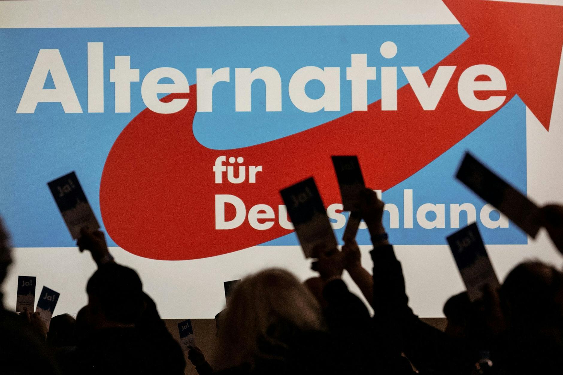 Die AfD möchte ihre Position zur Europäischen Union weiter verschärfen.
