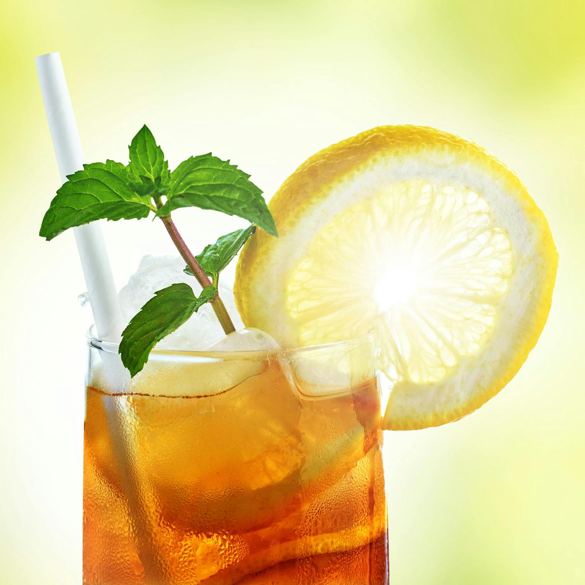 Erfrischender Eistee ohne Schwarztee: Der perfekte Sommer-Genuss