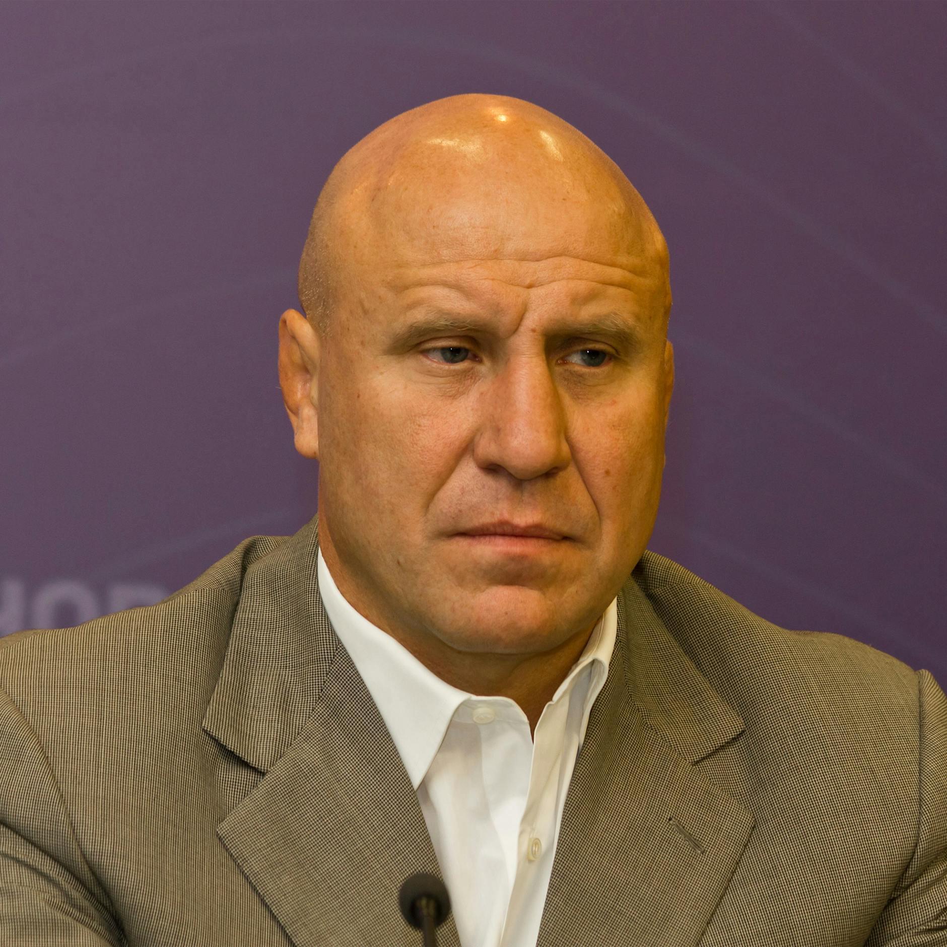 Russischer Ringer-Boss will mit Panzern nach Paris zu den Olympia