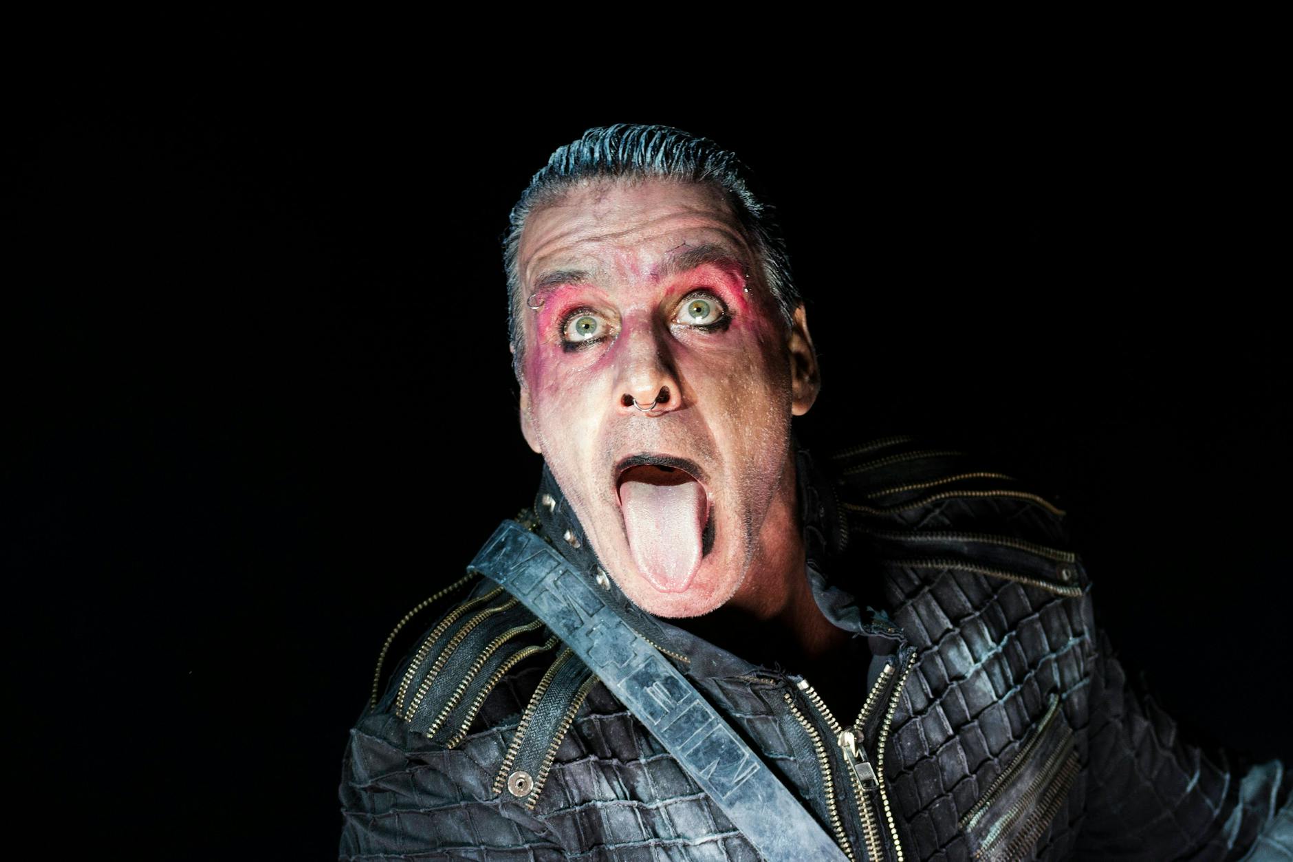 Till Lindemann ist der Frontmann von Rammstein. Ob die Band ihre Berlin-Konzerte im Juli spielen wird?