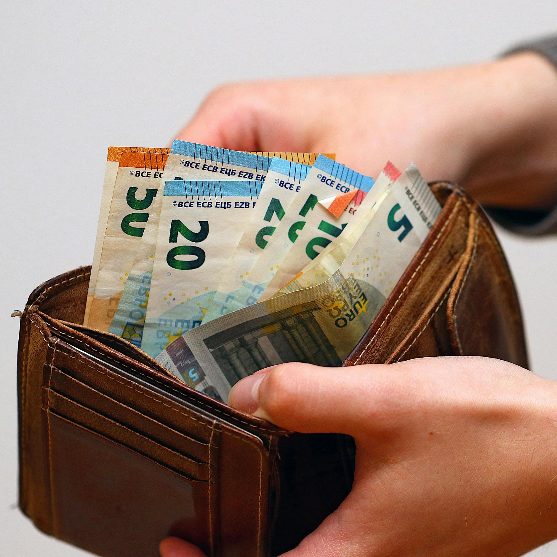 Klimageld: Verbraucherschützer fordern 139 Euro pro Person – wann kommt die Auszahlung?