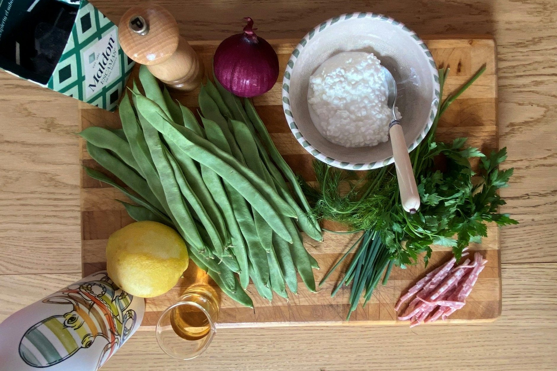Einfacher Bohnensalat: die Zutaten.
