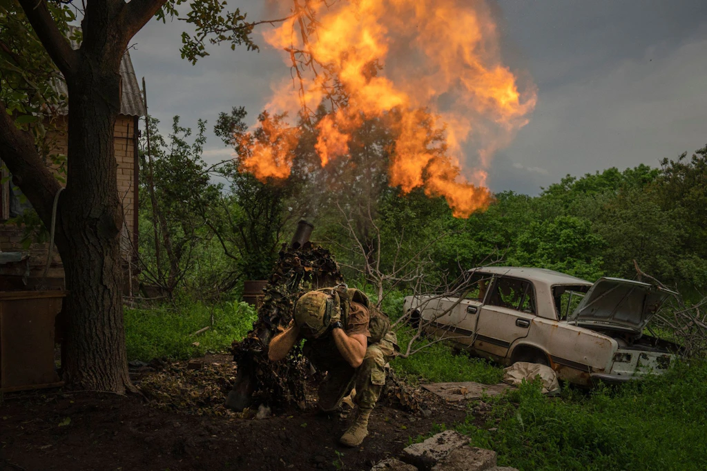 Newsblog: Russen greifen ukrainische Rettungshelfer an