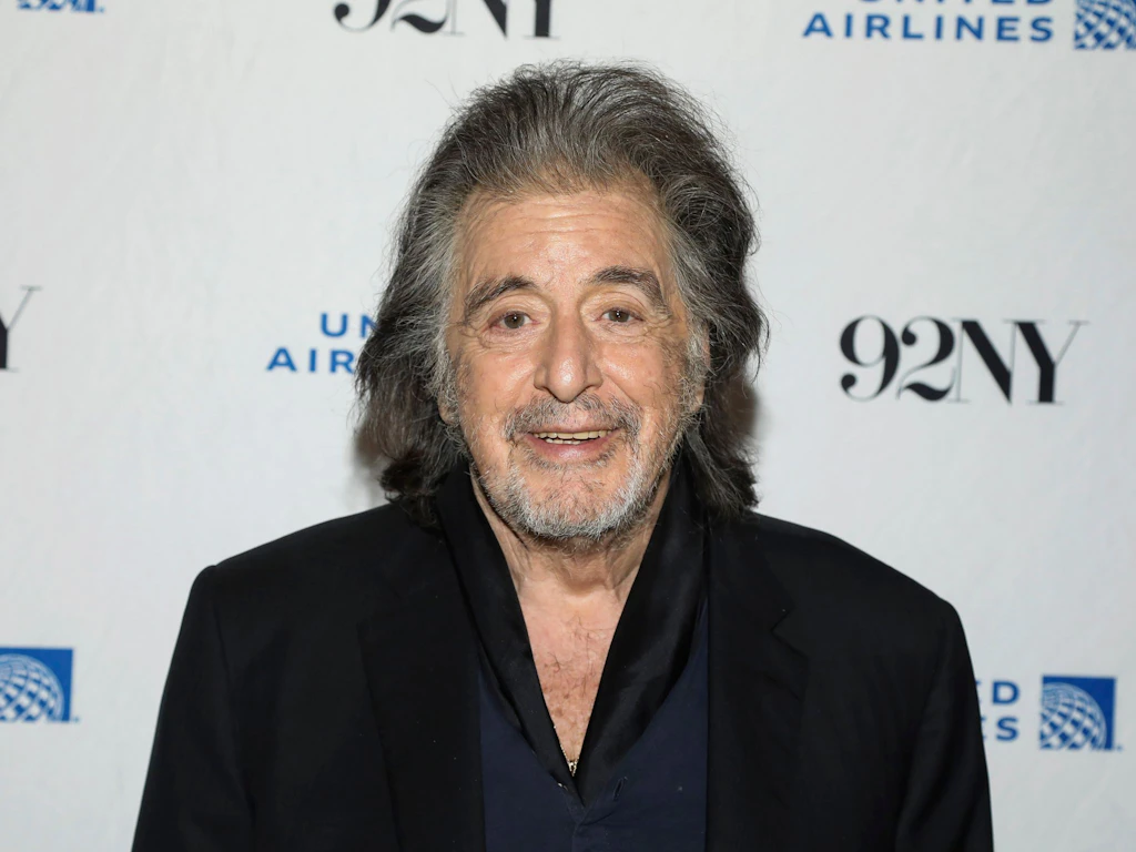 Al Pacino mit 83 Jahren Papa von Söhnchen Roman