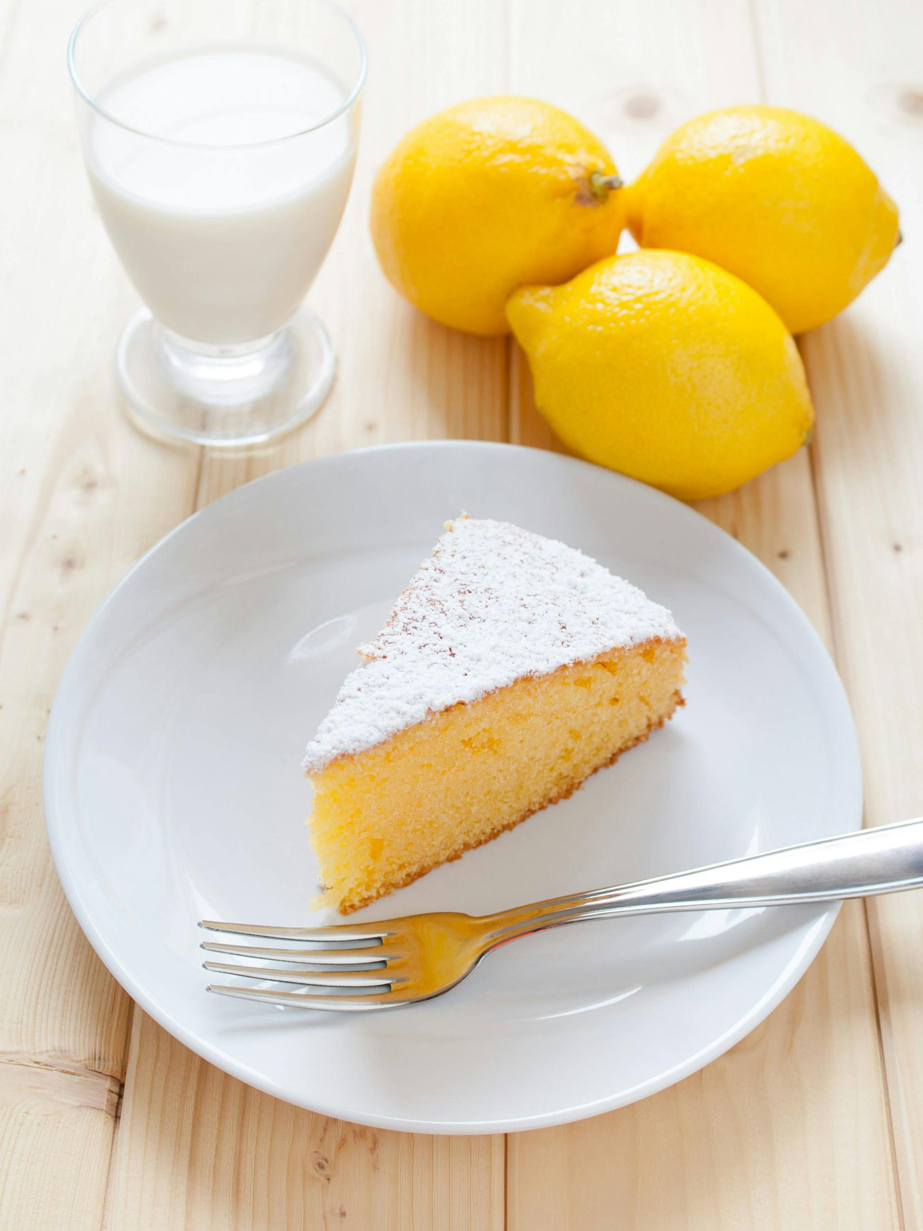 Der Limo-Kuchen oder Sprite-Kuchen kann nach diesem Rezept auch in einer Springform gebacken und in Tortenstücke geschnitten werden.
