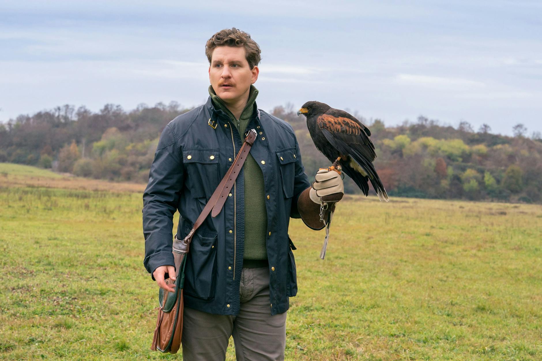 Schauspieler Dominik Weber spielt bei Tierärztin Dr. Mertens den Zoodirektor Jasper Winter.