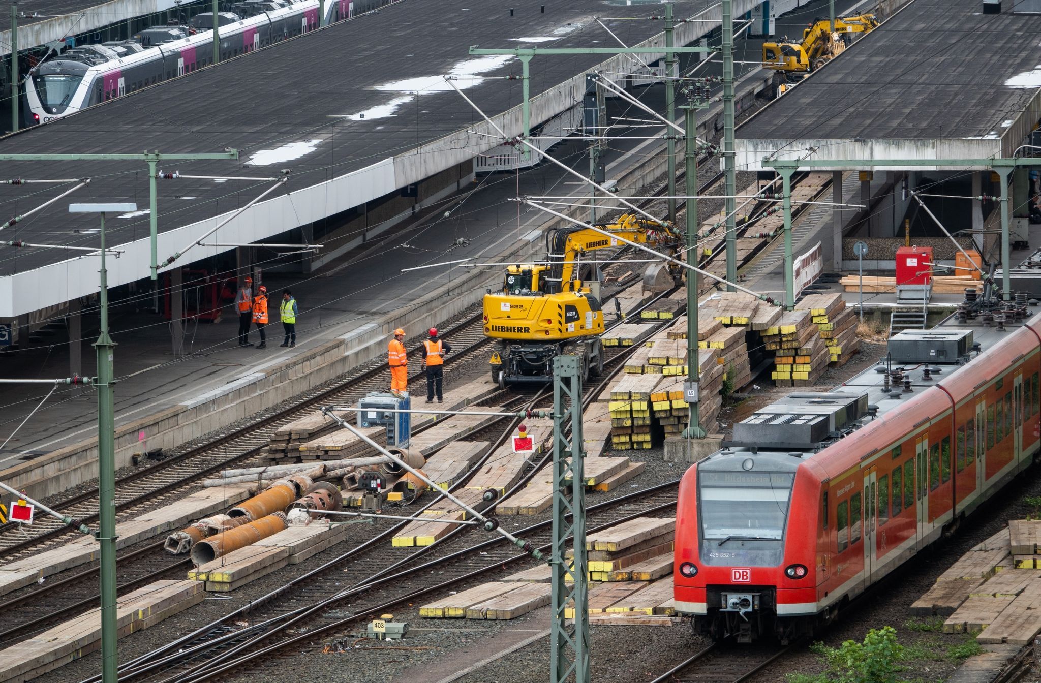 Deutsche Bahn Will Bis 2030 Jeden Dritten Bahnhof Sanieren