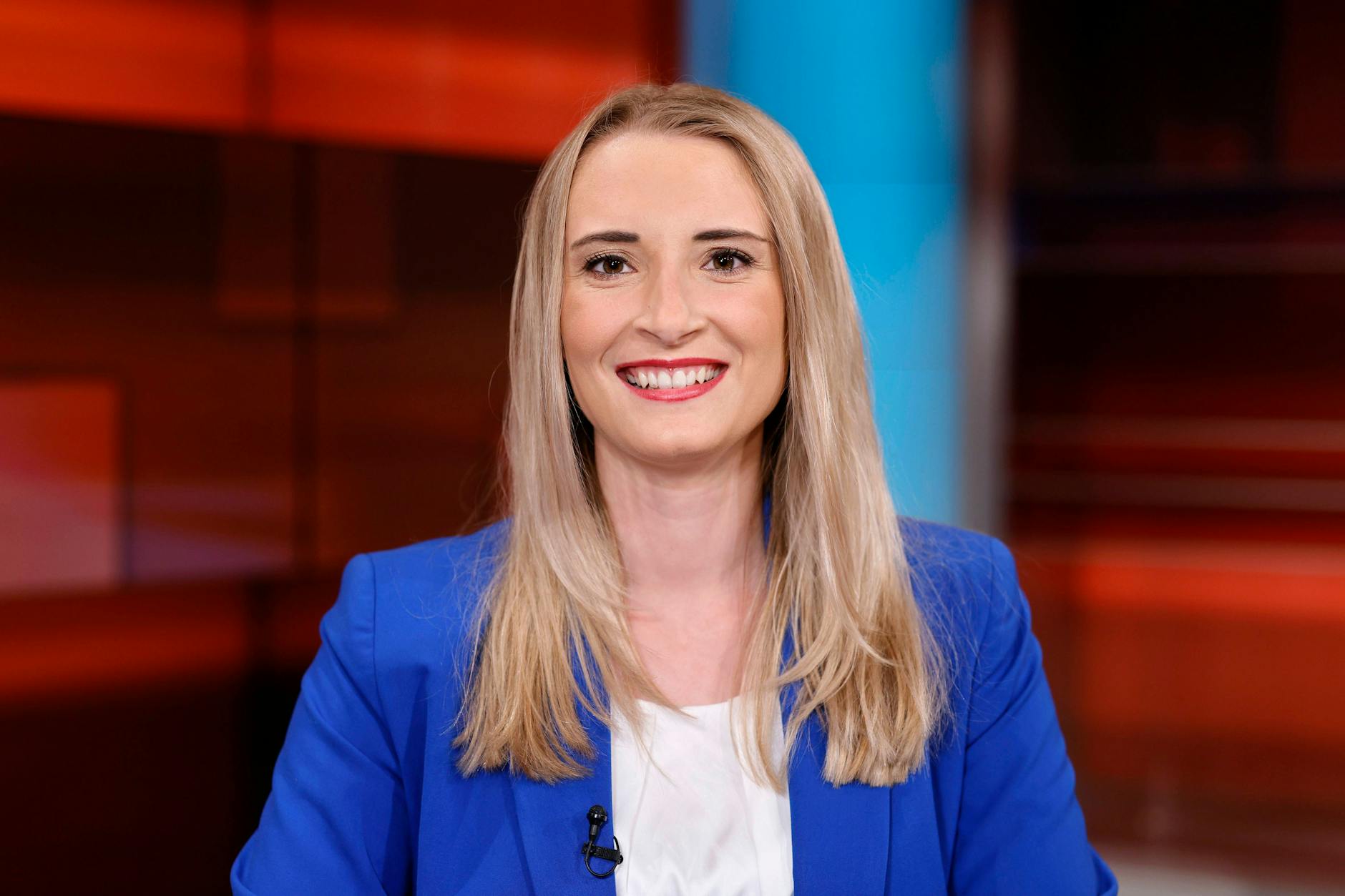 Lisa Schäfer macht Kommunalpolitik in Hessen und war zum ersten Mal in einer Talkshow.