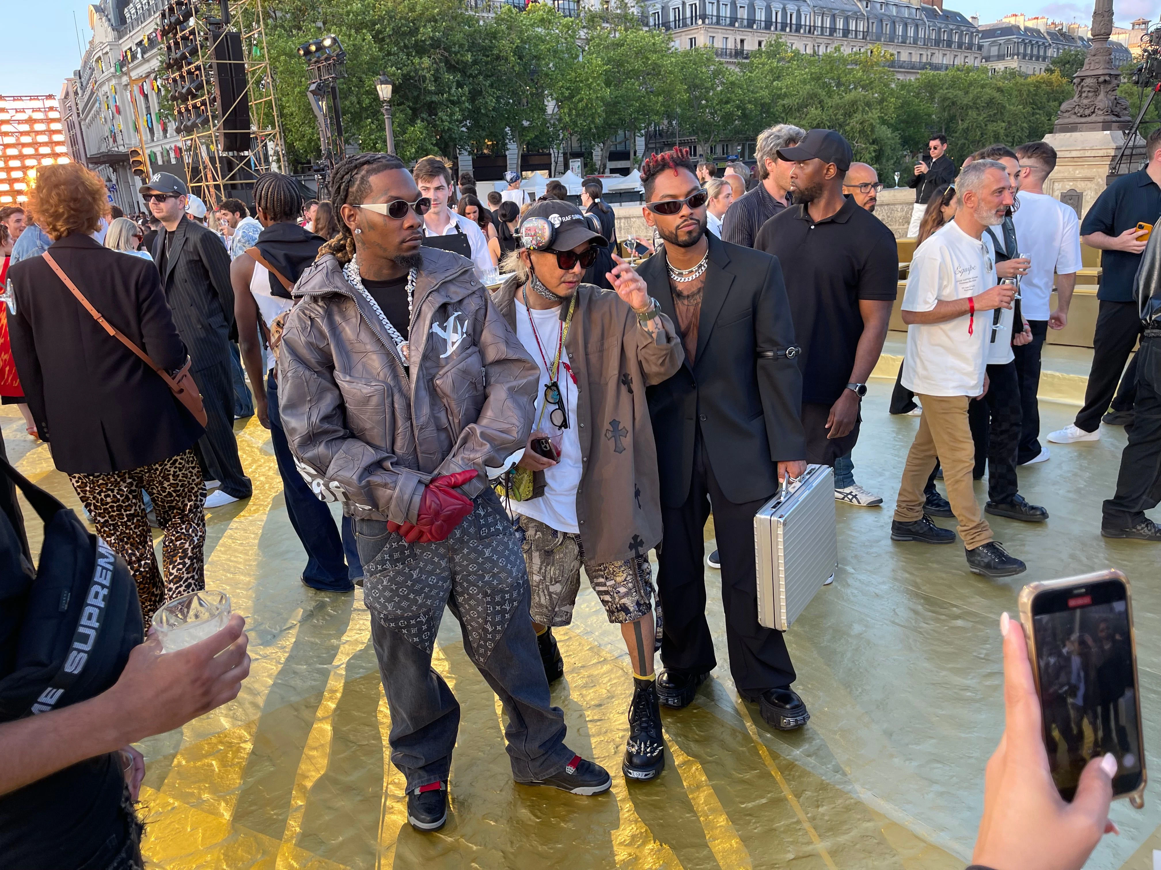 Wurde an diesem Abend um viele Fotos gebeten: Der Rapper Offset (links).