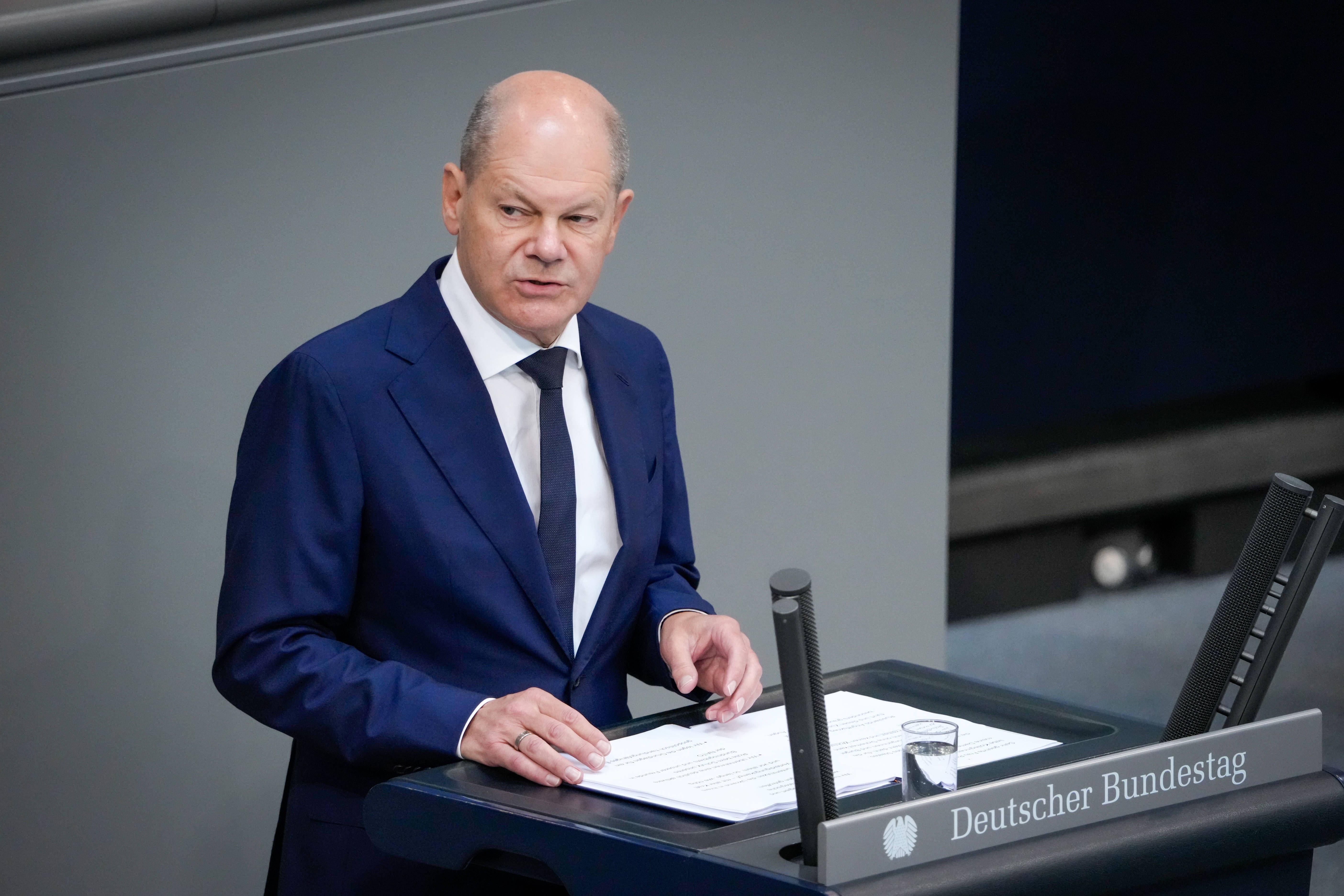 Regierungserklärung: Olaf Scholz verteidigt umstrittene EU-Asylreform