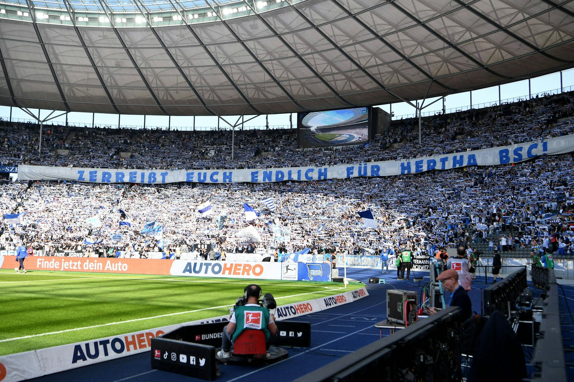 Die Fans stehen hinter ihrer Hertha und sorgen für neue Zuschauer-Rekorde. Doch sie wollen in der neuen Saison mehr Leistung von den Profis sehen.