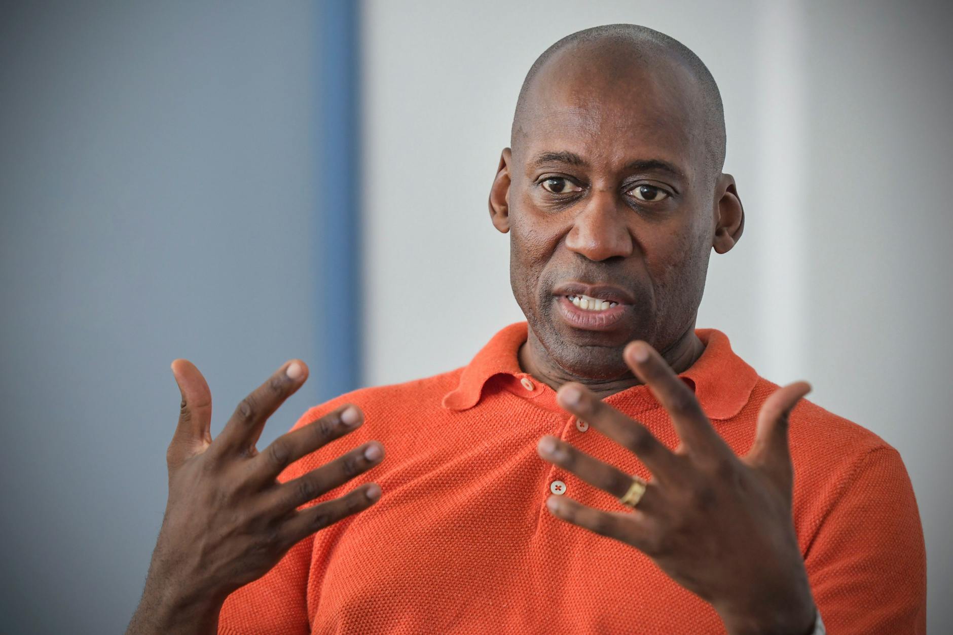 Der Berliner Kultursenator Joe Chialo im Interview der Berliner Zeitung: „Kenne keinen Schwarzen, der in Deutschland geboren und aufgewachsen ist, ohne Rassismus erfahren zu haben.“