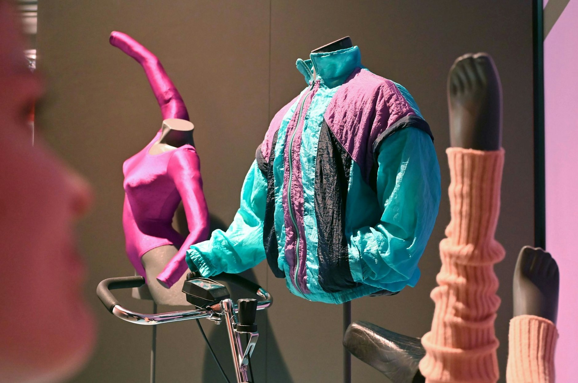 PRODUKTION - Aerobic- und Sportmode aus den 1980er Jahren.  