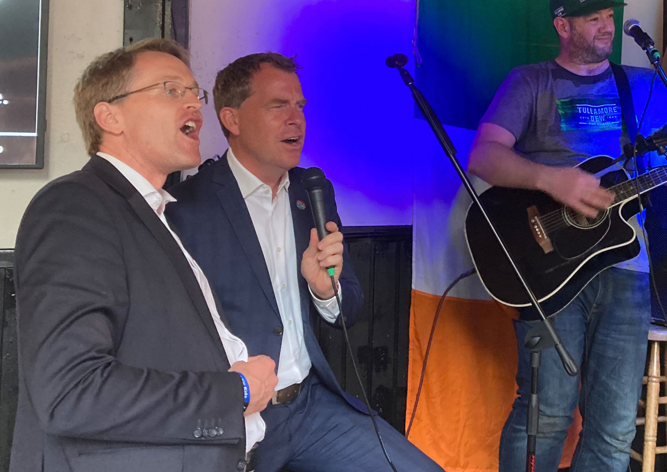 Image - Darf ein Ministerpräsident den Partyhit „Layla“ mitsingen?