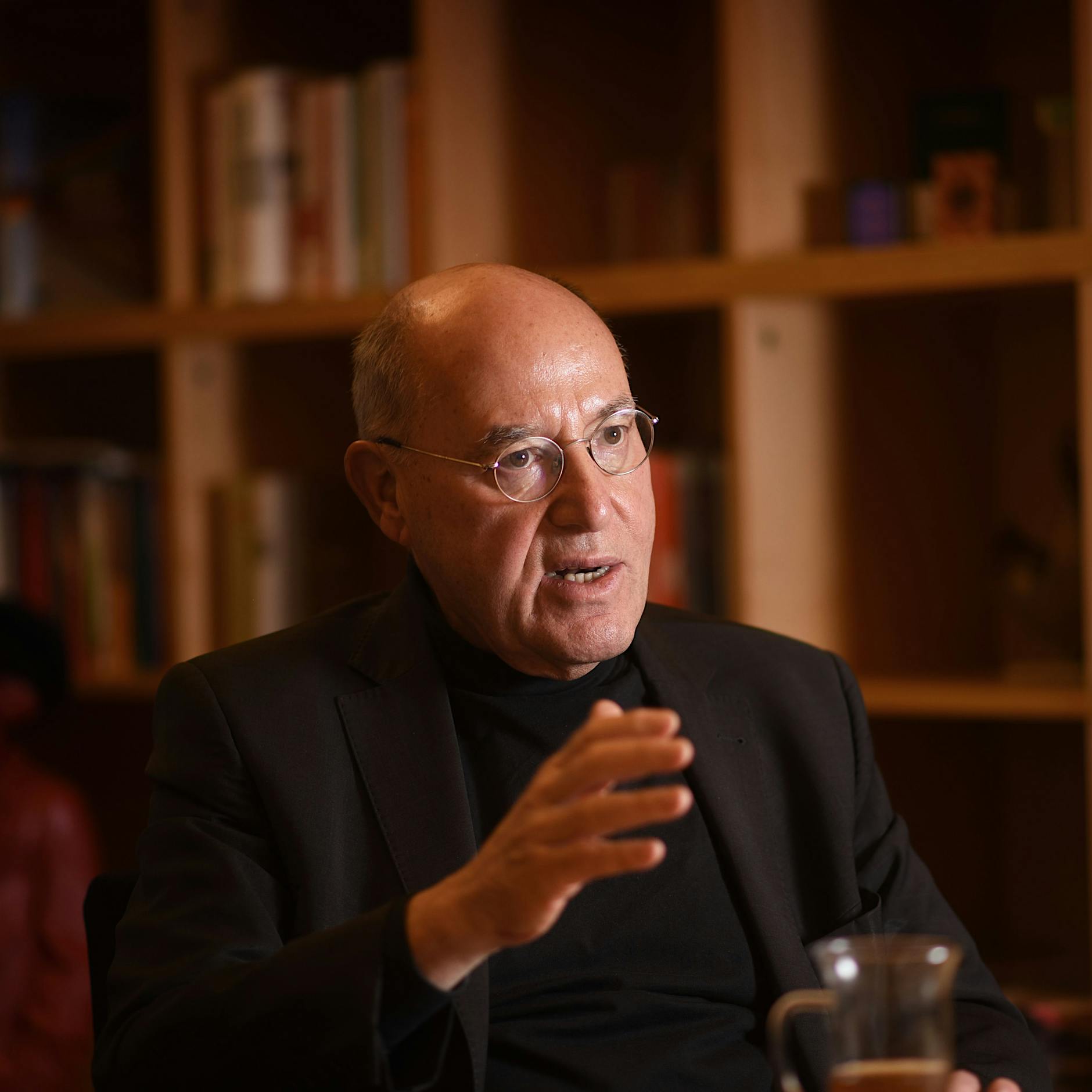 Gregor Gysi im Interview: Krim und Kosovo könnten sich aufwiegen