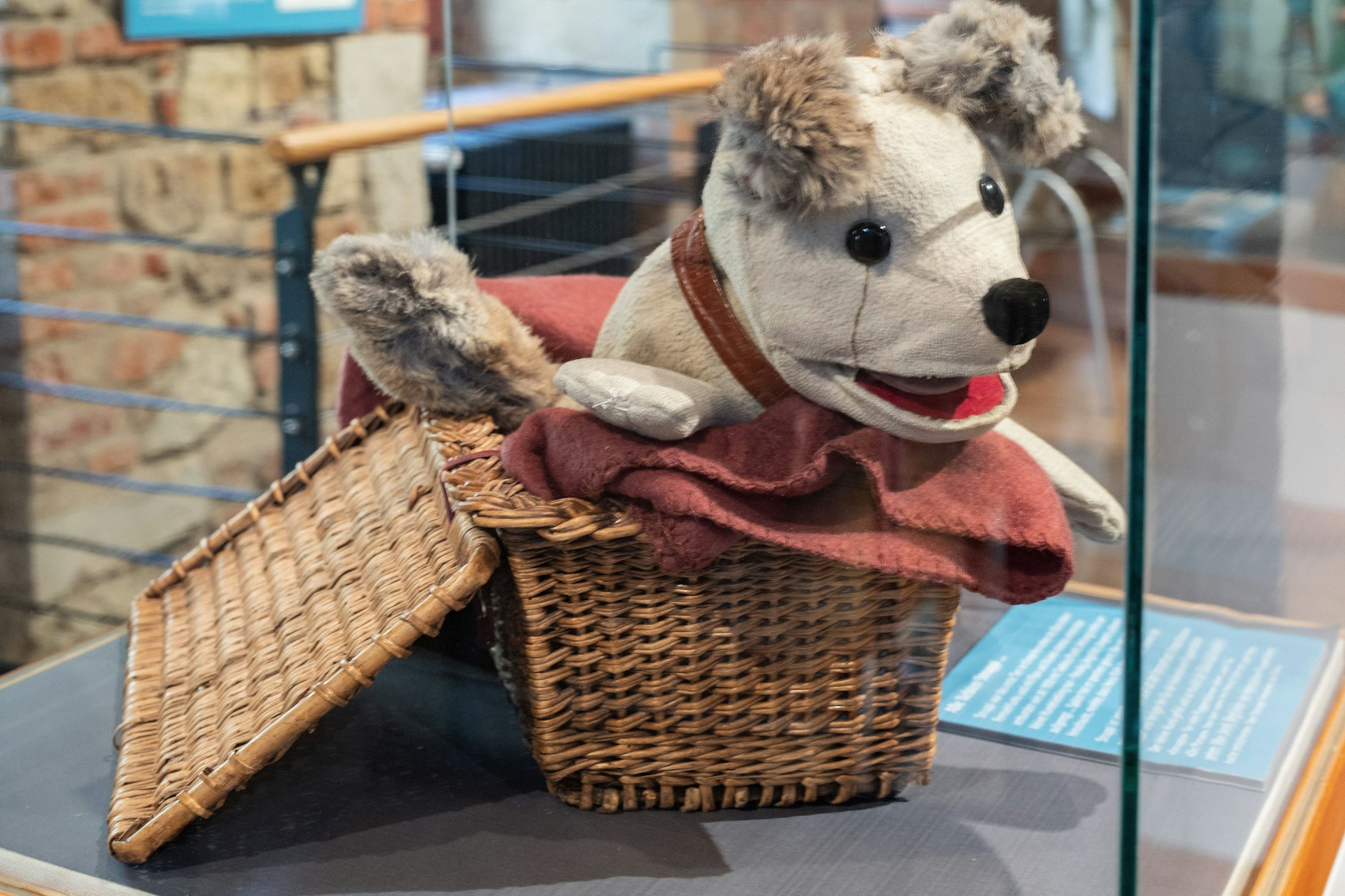 Der Hund Struppi war eine der Figuren von Puppenspieler Heinz Fülfe - er trat als Taddeus Punkt im DDR-Fernsehen auf.