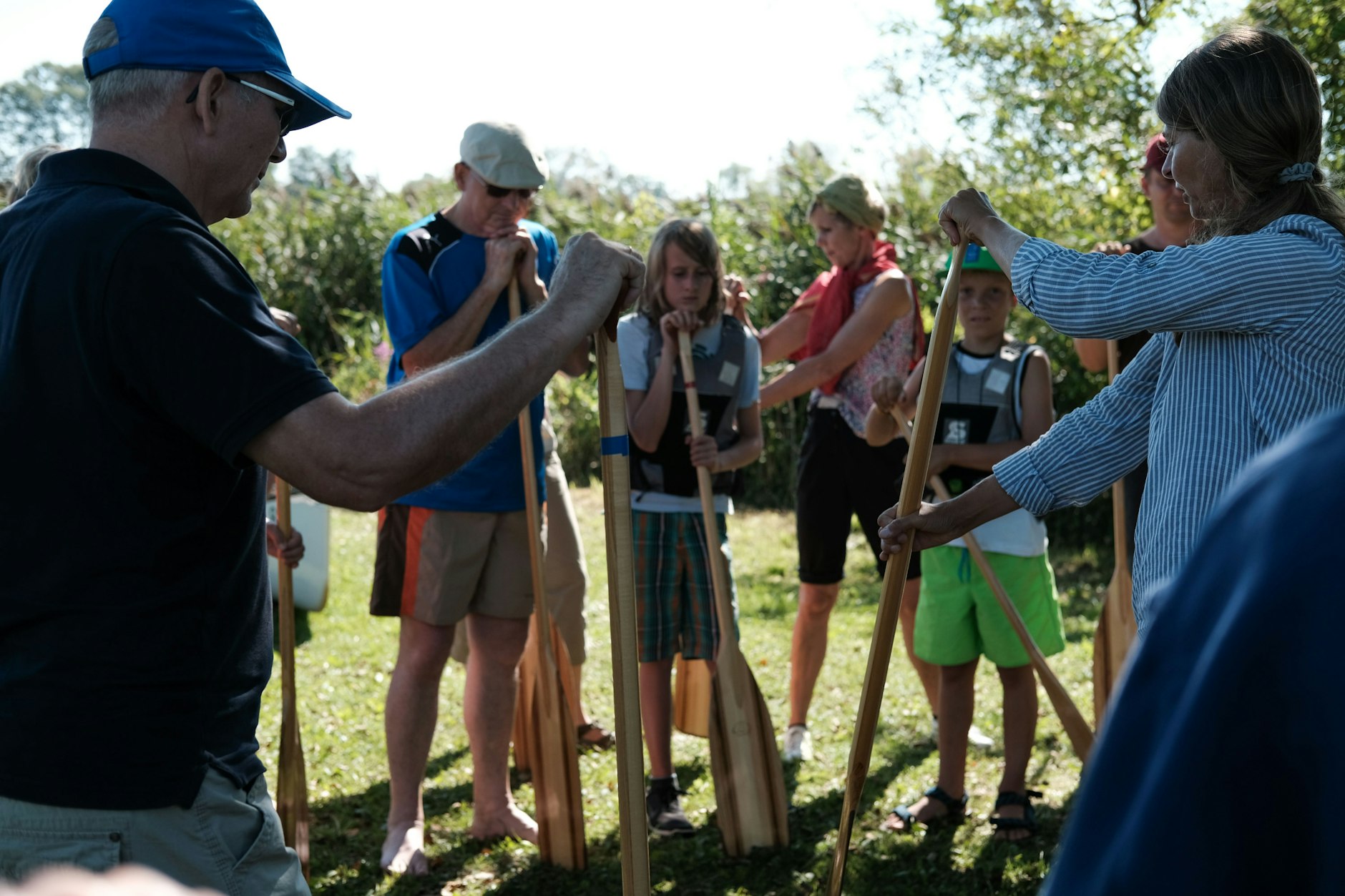 Natürlich wird auch noch einmal ganz genau erklärt, wie die Paddel zu benutzen sind.
