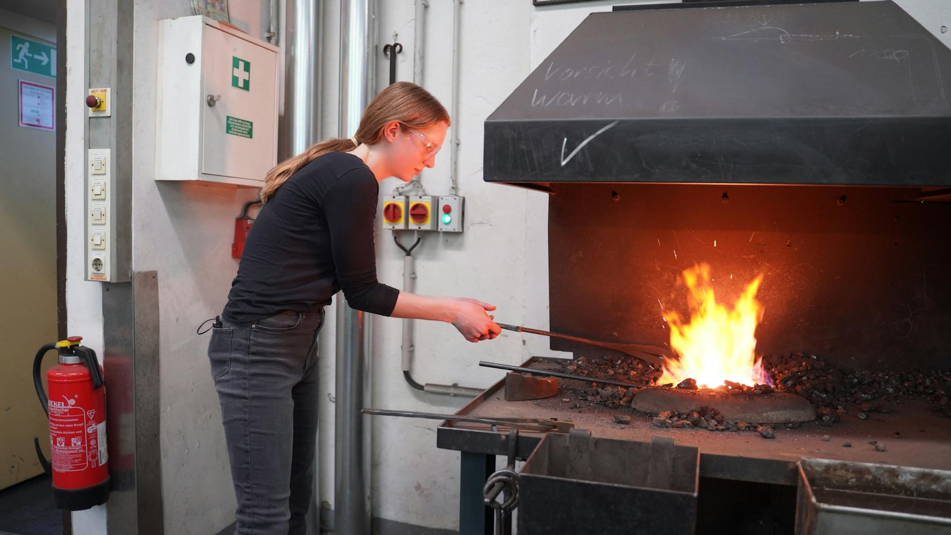 Seit vielen Jahren wird versucht, beim Girl's Day Schulabgängerinnen Handwerksberufe schmackhaft zu machen. Offenkundig mit wenig Erfolg.